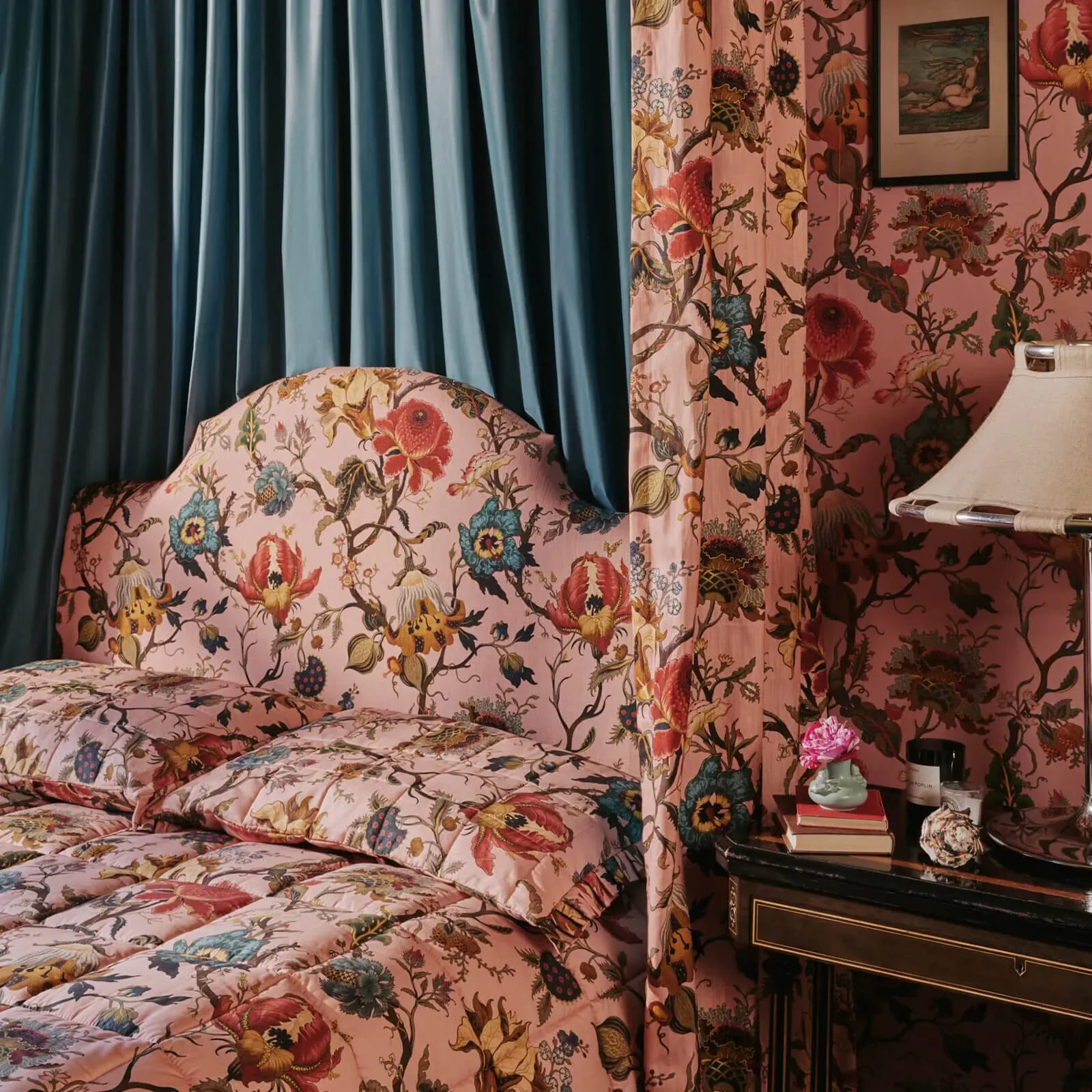 House of Hackney Artemis Wallpaper – Blush | Wallpaper Twins House of Hackney Artemis wallpaper in Blush – SKU 1-WA-ART-DI-BLS-XXX