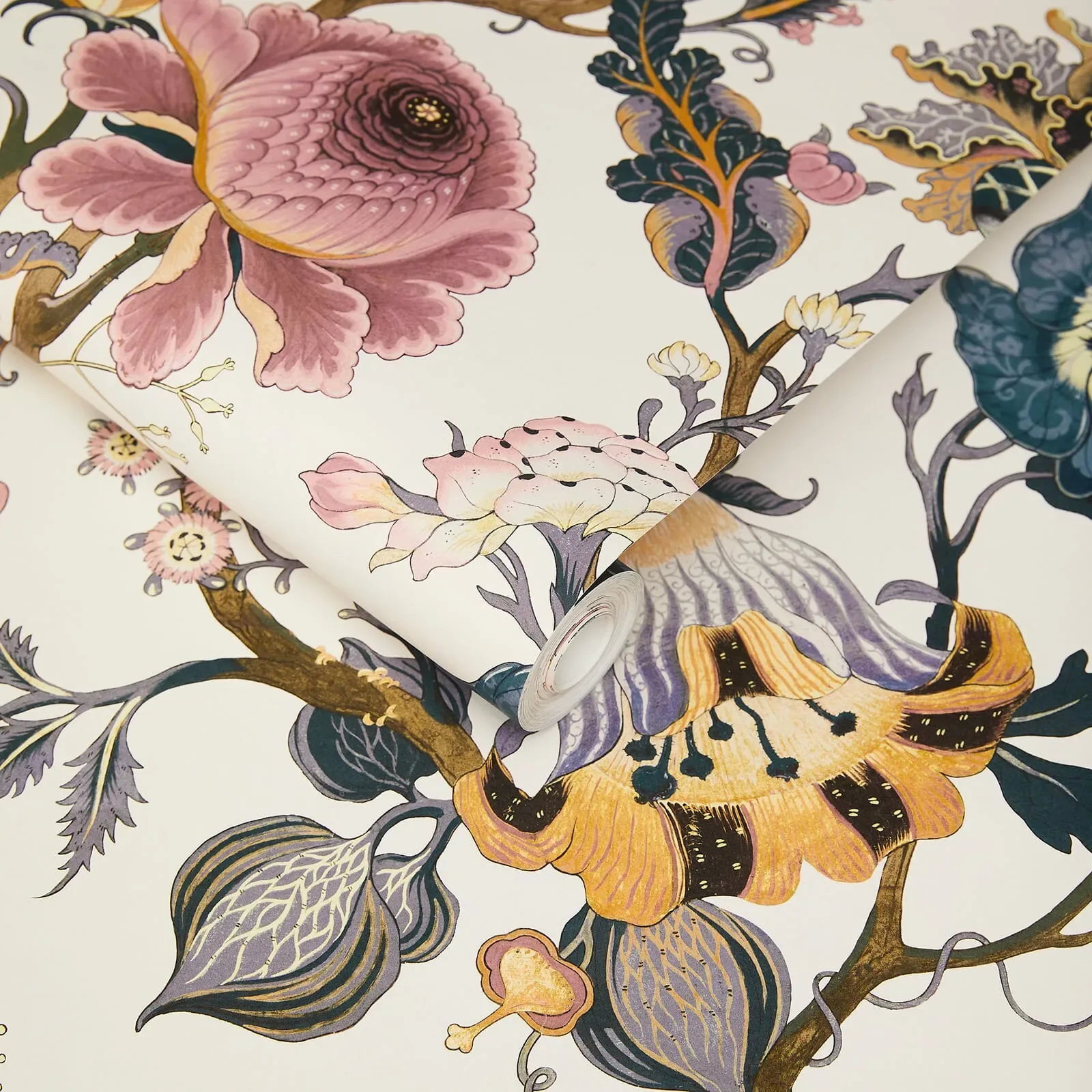 House of Hackney Artemis Wallpaper – Off White | Wallpaper Twins House of Hackney Artemis wallpaper in Off White – SKU 1-WA-ART-DI-WHT-XXX