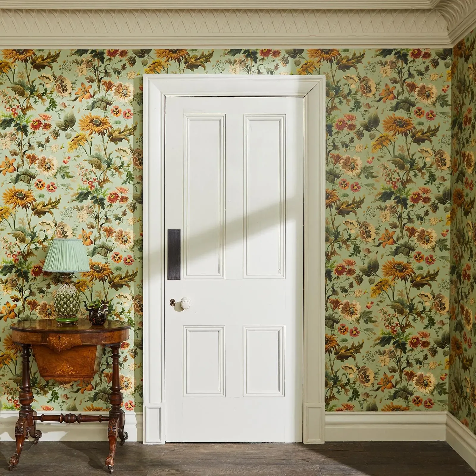 House of Hackney Avalon in Apple – Designer luxury wallpaper.