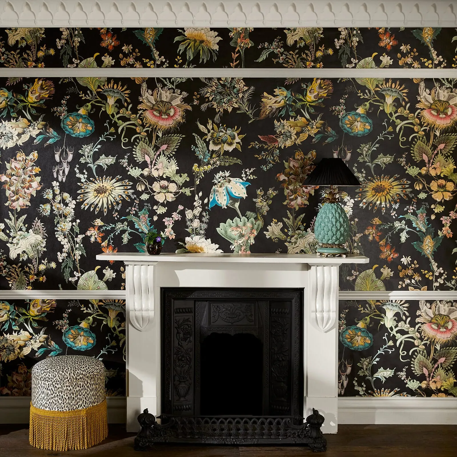 House of Hackney Flora Fantasia wallpaper in Noir – SKU 1-WA-FLF-DI-NOI-XXX