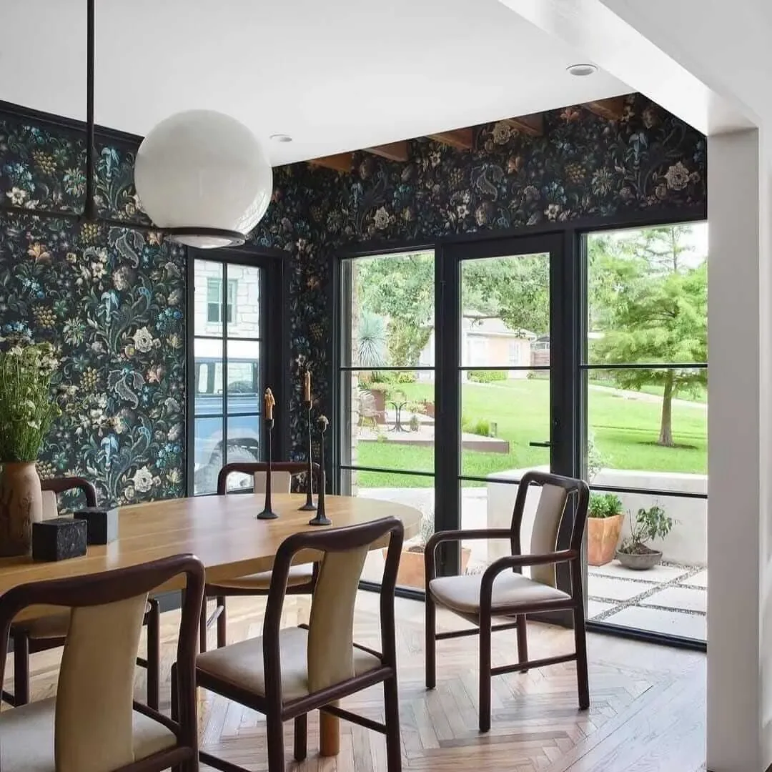House of Hackney Florika wallpaper in Onyx – SKU 1-WA-FLO-DI-ONX-XXX