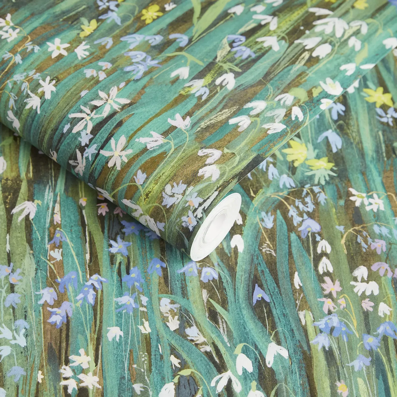 House of Hackney Galanthi wallpaper in Viridis – SKU 1-WA-GAL-DI-VRD-XXX