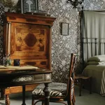 House of Hackney Golden Lily wallpaper in Black – SKU 1-WA-GOL-DI-BLK-XXX