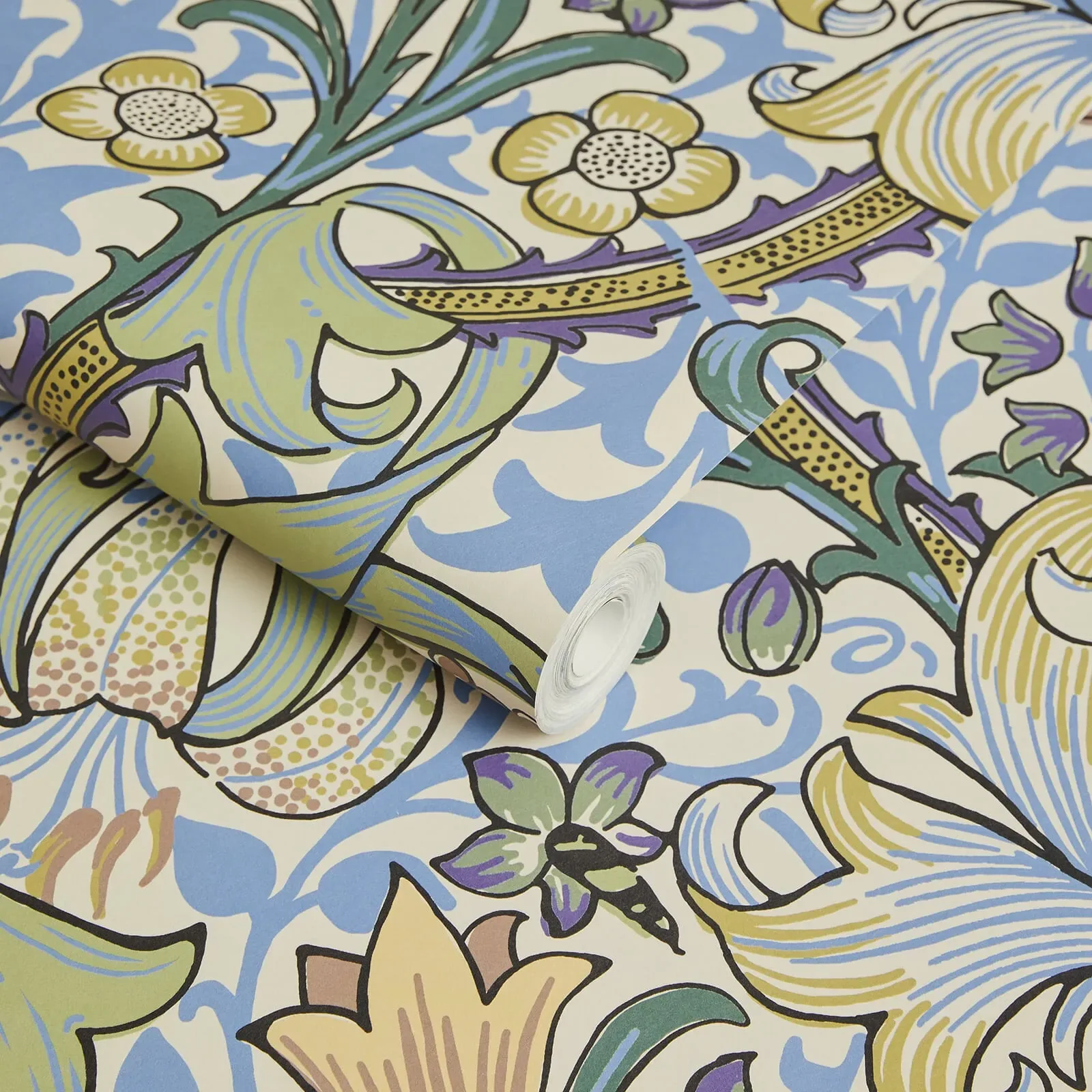House of Hackney Golden Lily wallpaper in Sky – SKU 1-WA-GOL-DI-SKY-XXX