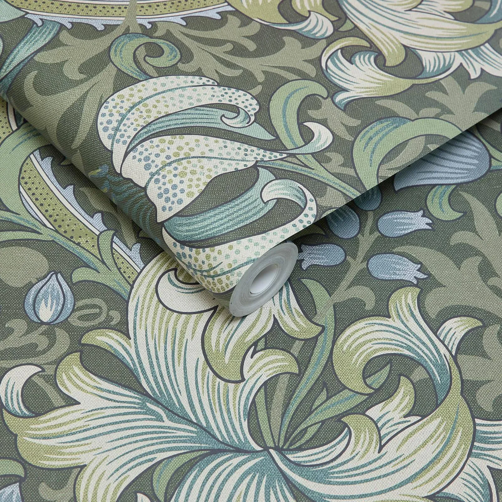 House of Hackney Golden Lily wallpaper in Verde – SKU 1-WA-GOL-DI-VER-XXX