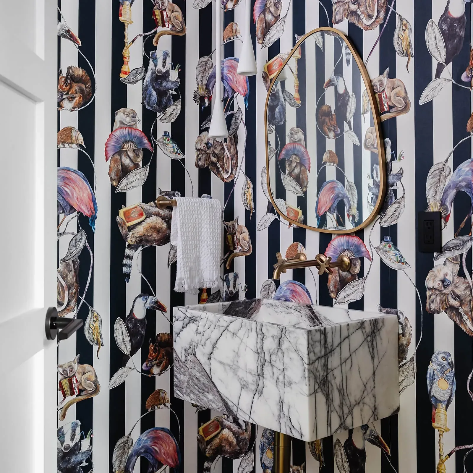 House of Hackney Hackney Empire wallpaper in Midnight Stripe – SKU 1-WA-HAC-DI-MID-STR