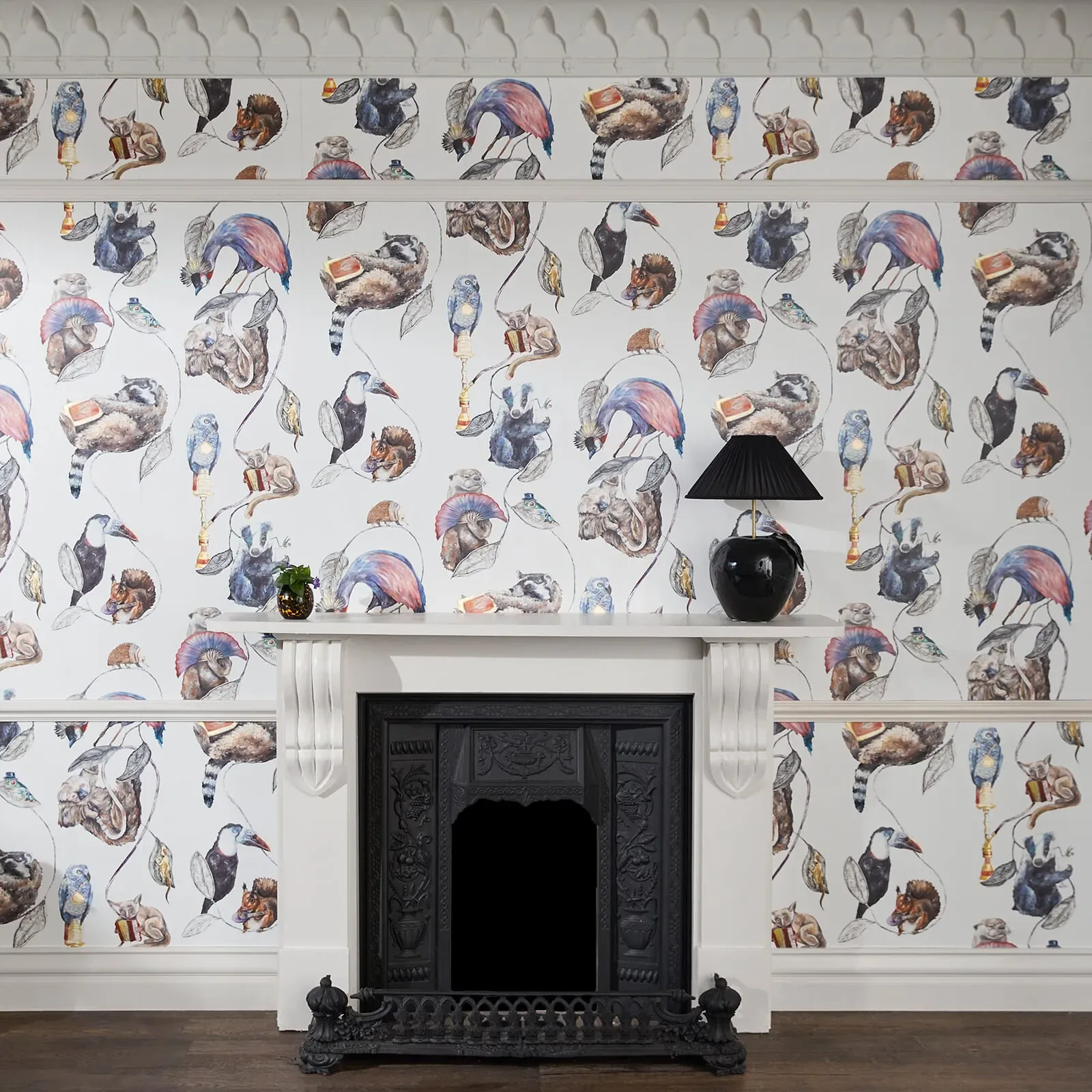 House of Hackney Hackney Empire Wallpaper – White | Wallpaper Twins House of Hackney Hackney Empire wallpaper in White – SKU 1-WA-HAC-DI-WHT-XXX