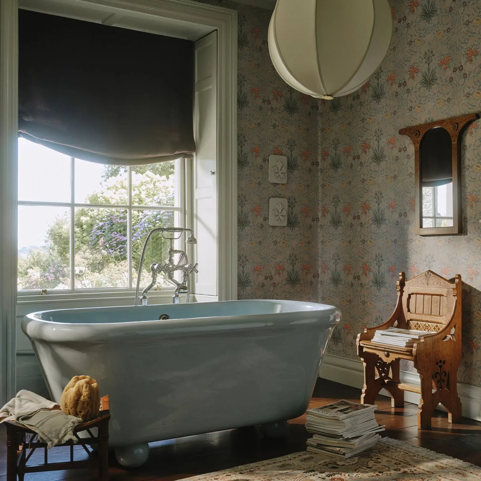 House of Hackney Hyacinth Novellus wallpaper in Byzantine Blue – SKU 1-WA-HYA-DI-BYZ-XXX