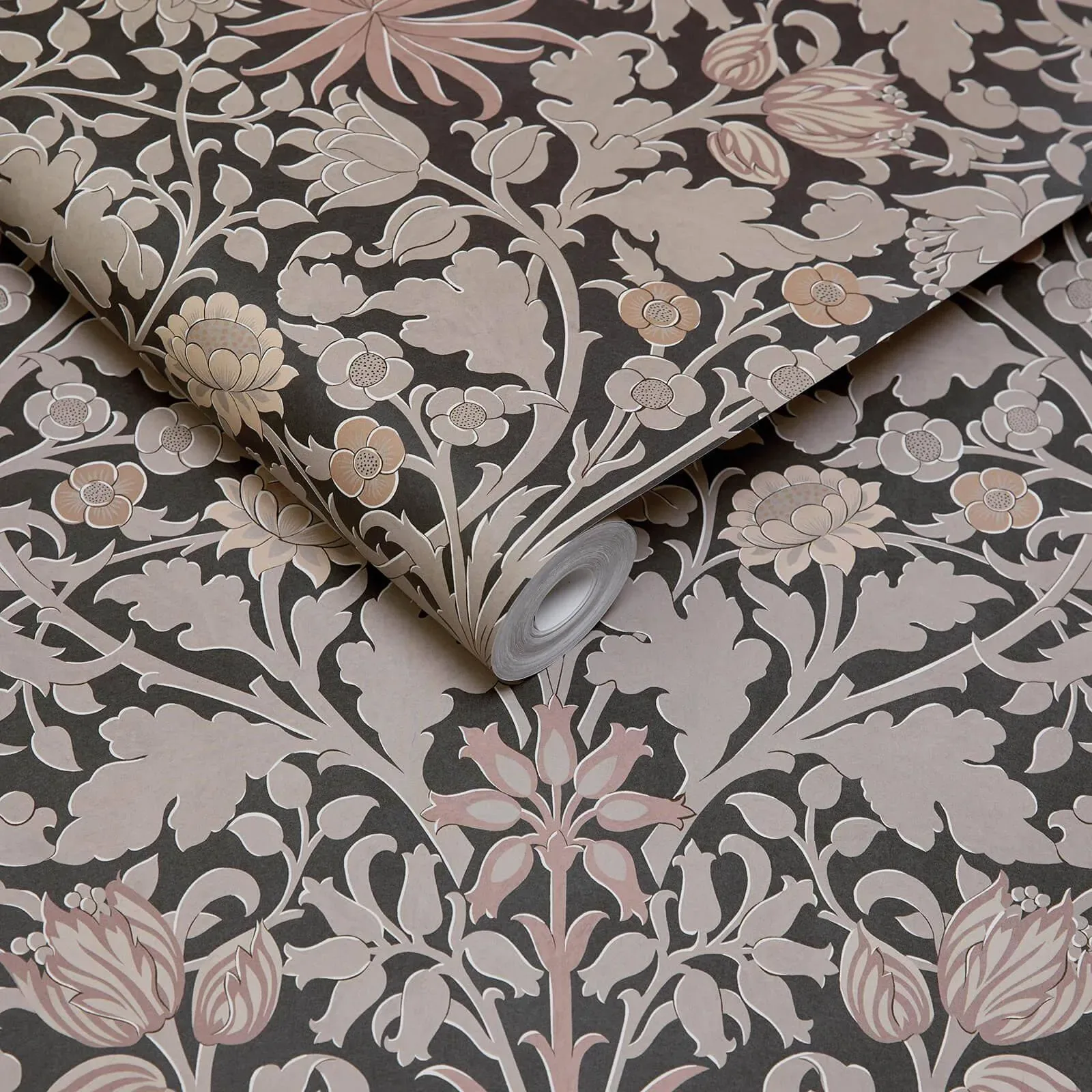 House of Hackney Hyacinth Novellus Wallpaper – Noir | Wallpaper Twins House of Hackney Hyacinth Novellus wallpaper in Noir – SKU 1-WA-HYA-DI-NOI-XXX
