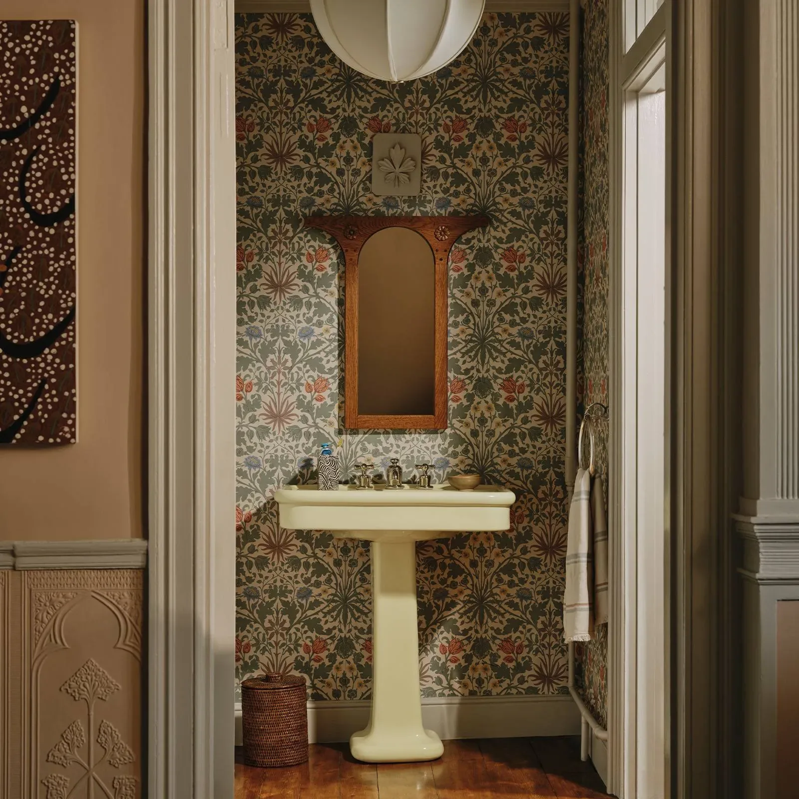 House of Hackney Hyacinth Novellus Wallpaper – Phlox | Wallpaper Twins House of Hackney Hyacinth Novellus wallpaper in Phlox – SKU 1-WA-HYA-DI-PHL-XXX