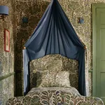 House of Hackney Moon Garden Wallpaper – Verde | Wallpaper Twins House of Hackney Moon Garden wallpaper in Verde – SKU 1-WA-MOG-DI-VER-XXX