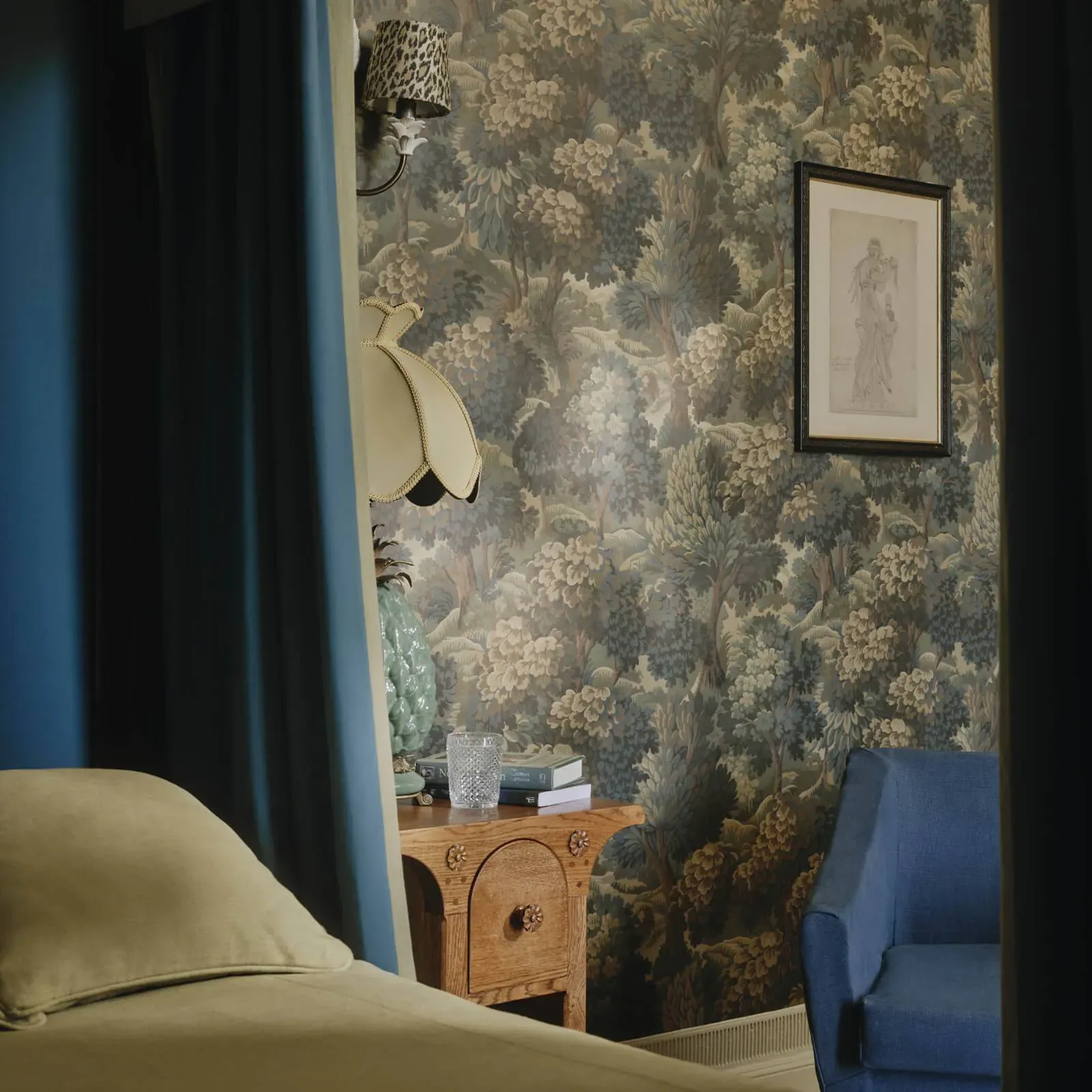 House of Hackney Nemor wallpaper in Bronze – SKU 1-WA-NMR-DI-BRZ-XXX