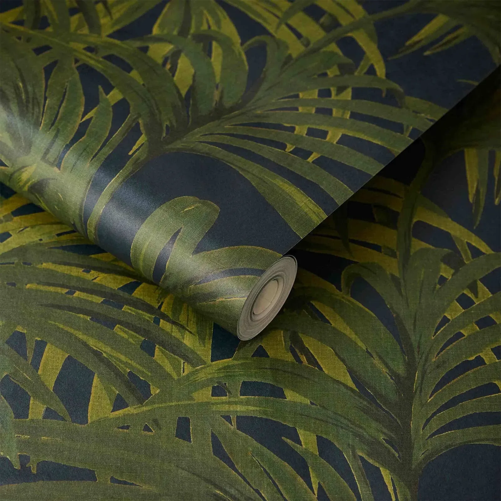House-of-hackney-Palmeral-Midnight-&-Green-1-WA-PAL-DI-M&G-XXX-image-3-wallpapertwins
