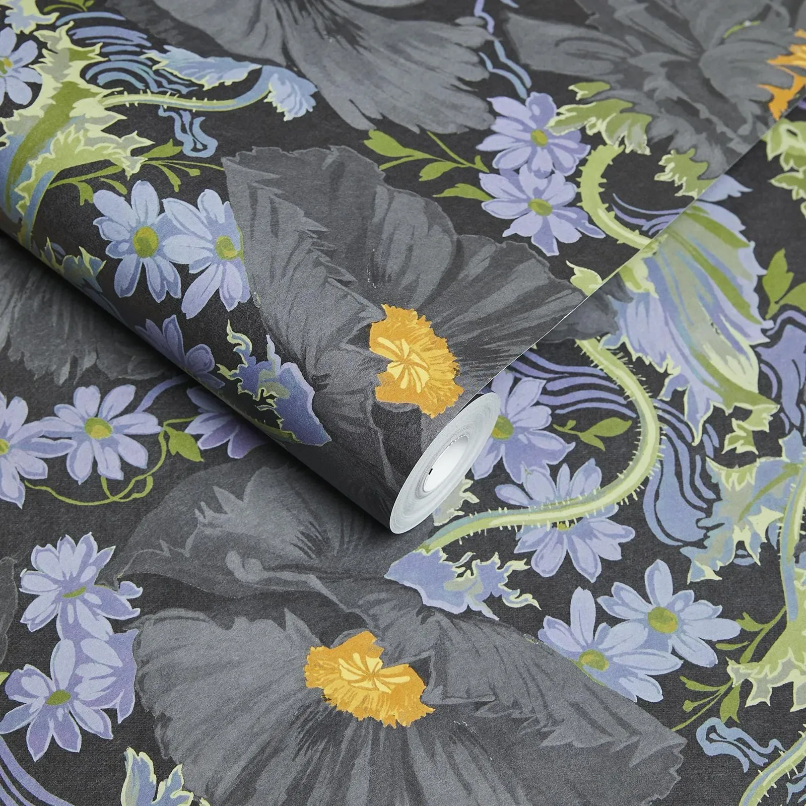 House of Hackney Papavera wallpaper in Noir – SKU 1-WA-PAV-DI-NOI-XXX