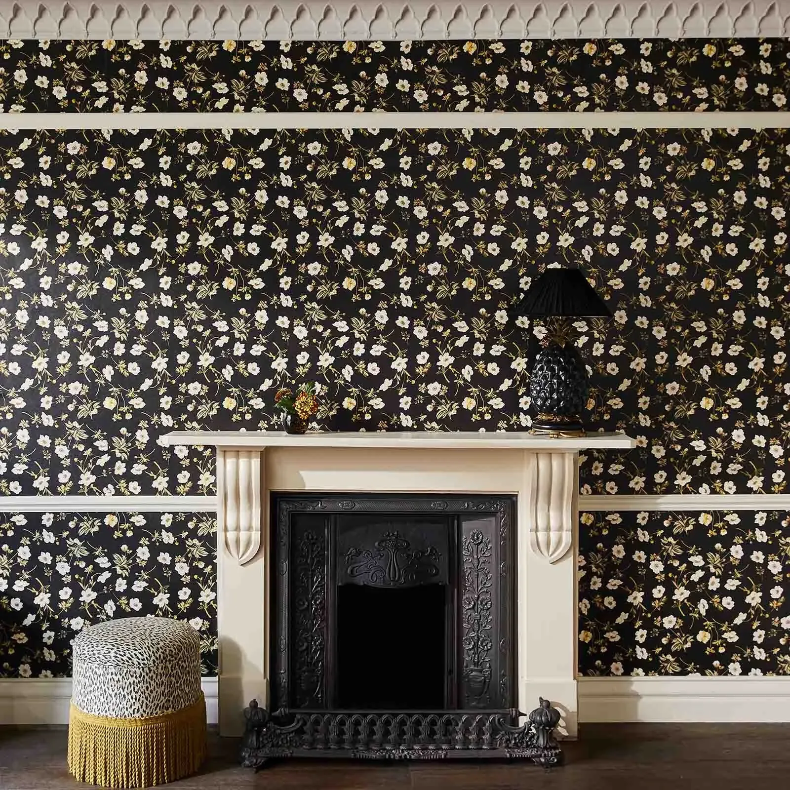 House of Hackney Poppium Wallpaper – Black | Wallpaper Twins House of Hackney Poppium wallpaper in Black – SKU 1-WA-POP-DI-BLK-XXX