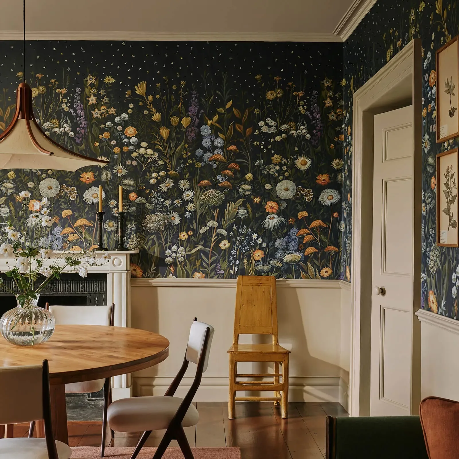House of Hackney Prataria wallpaper in Galaxias – SKU 1-WA-PRT-DI-GAX-XXX