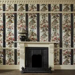 House of Hackney Rosetta Garland wallpaper in Noir – SKU 1-WA-ROG-DI-NOI-XXX