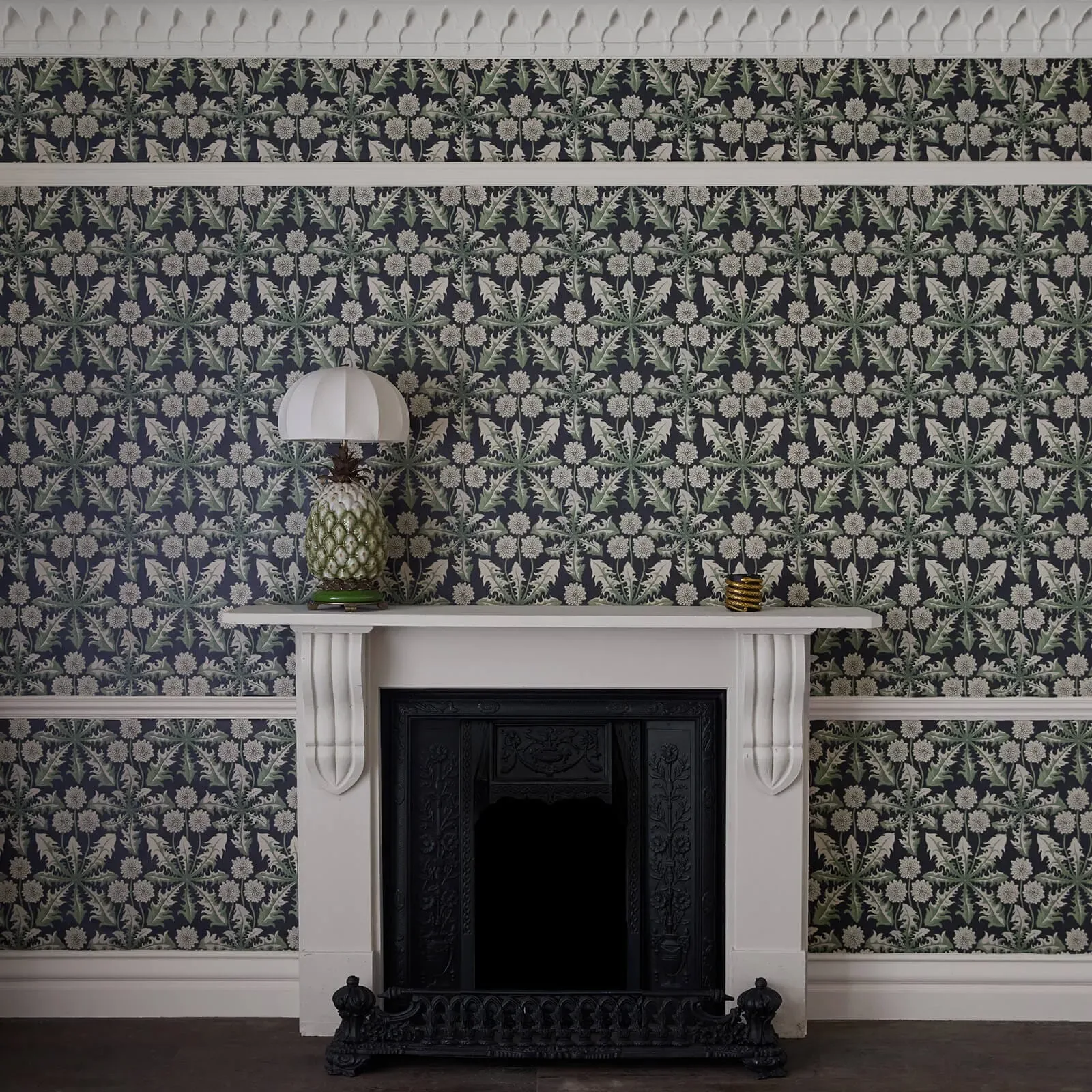 House of Hackney Taraxa wallpaper in Noir – SKU 1-WA-TXA-DI-NOI-XXX