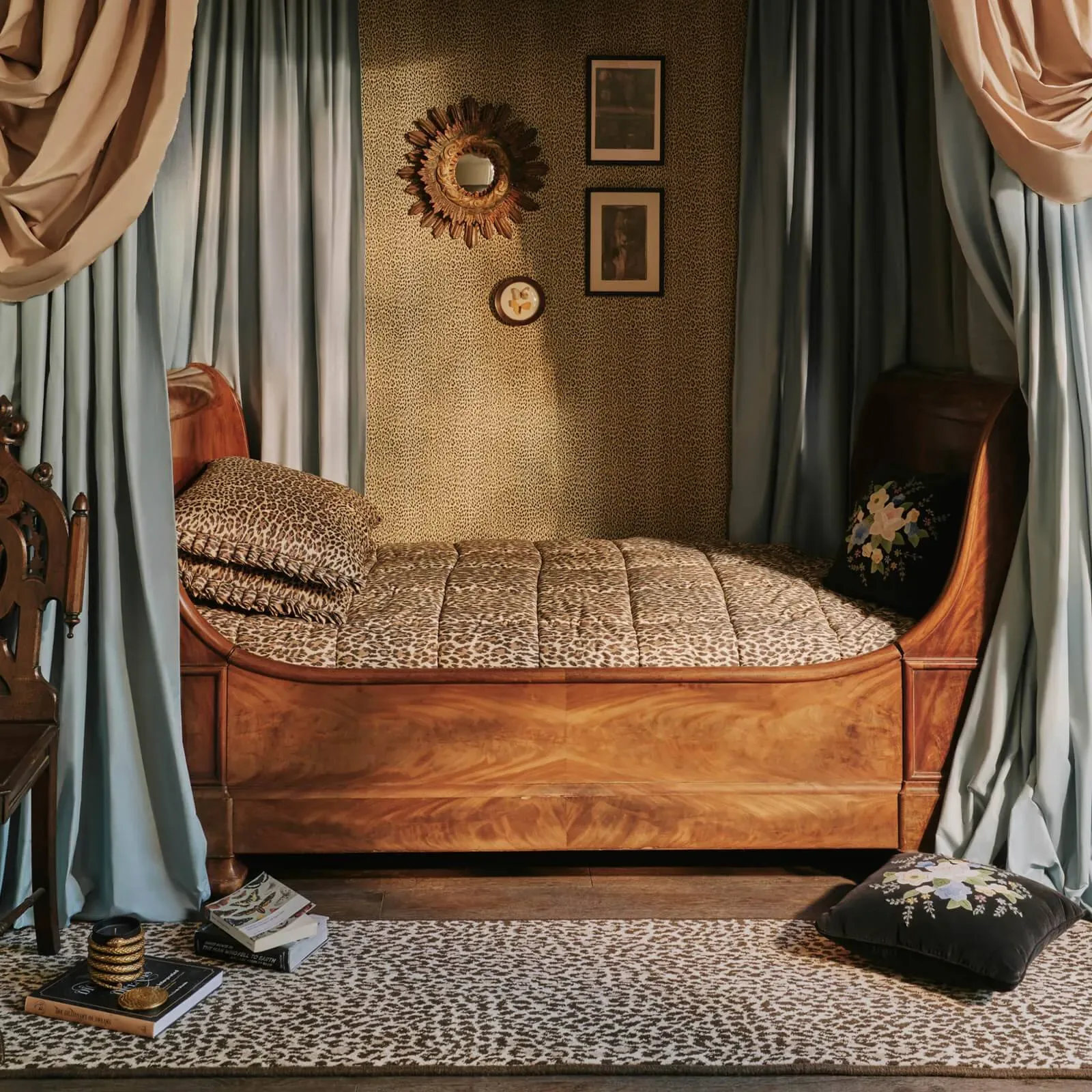 House of Hackney Wild Card Wallpaper – Butterscotch | Wallpaper Twins House of Hackney Wild Card wallpaper in Butterscotch – SKU 1-WA-WIL-TR-BUT-XXX