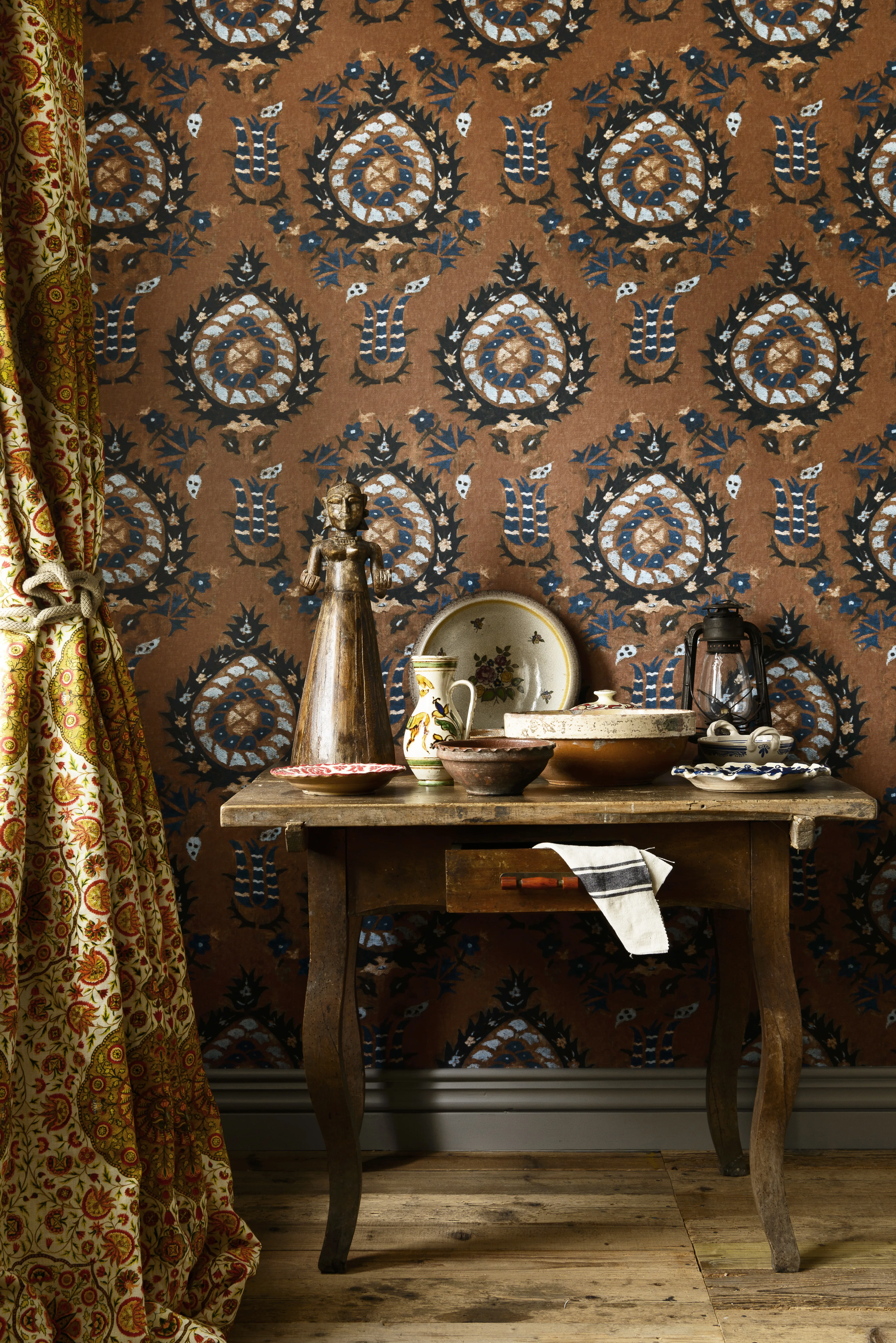MINDTHEGAP FLOURISH Sienna wallpaper (WP20544)