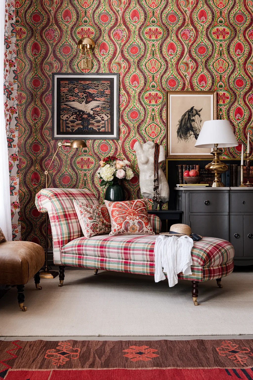 MINDTHEGAP HIPPIE PAISLEY wallpaper (WP20616)