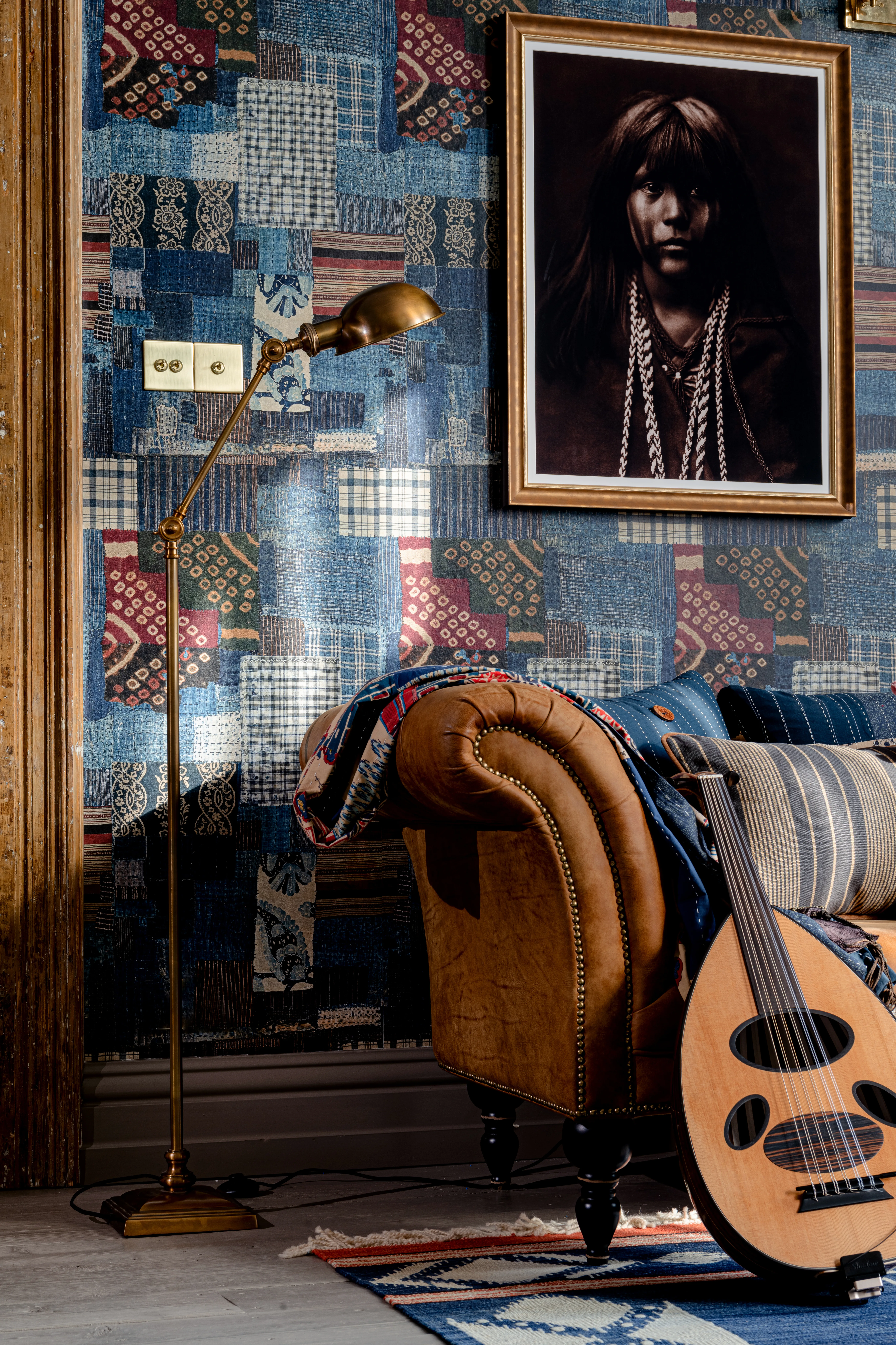MINDTHEGAP WOODSTOCK BORO wallpaper (WP20629)