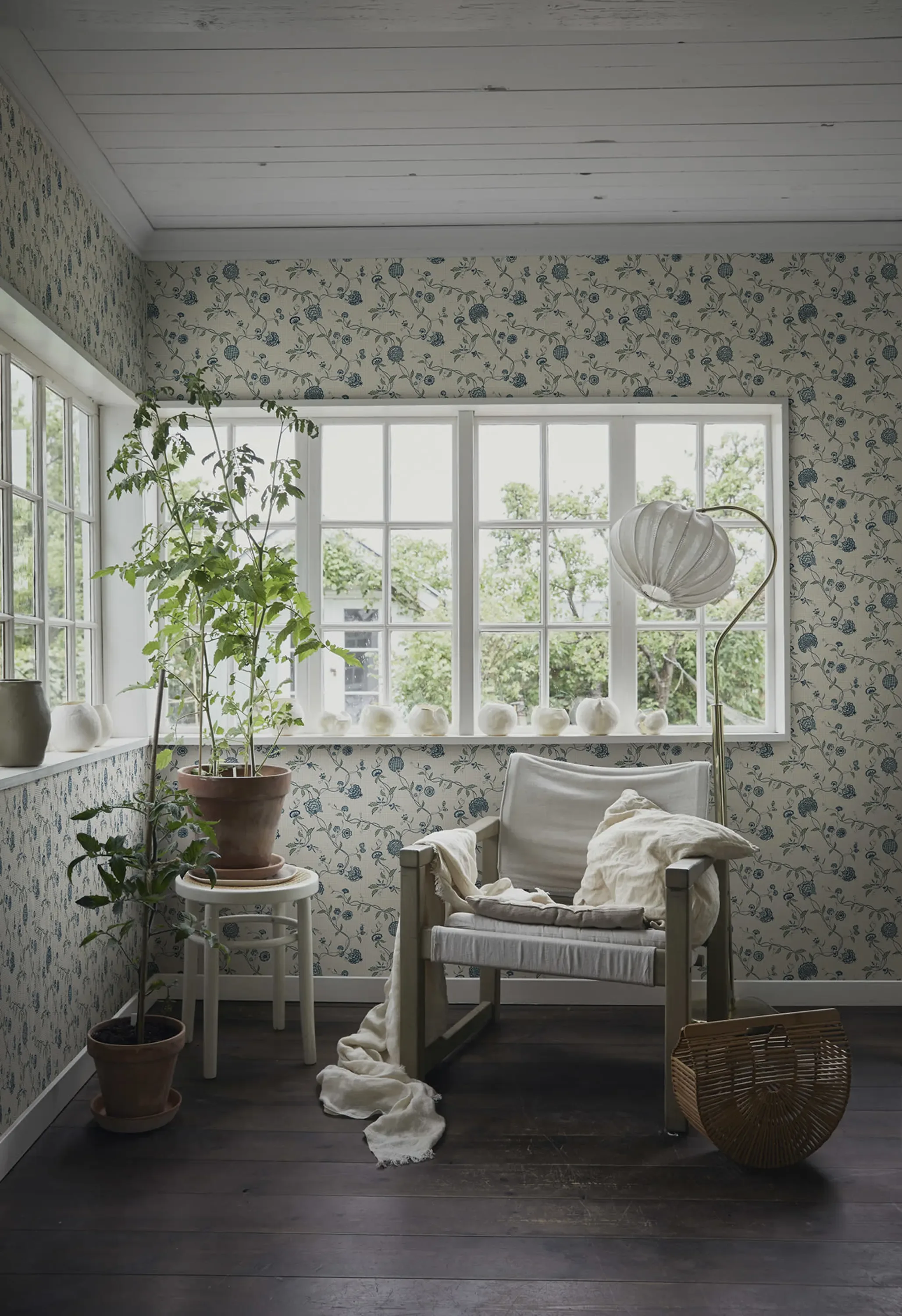 Sandberg Adelaide in Blue wallpaper (S10264)