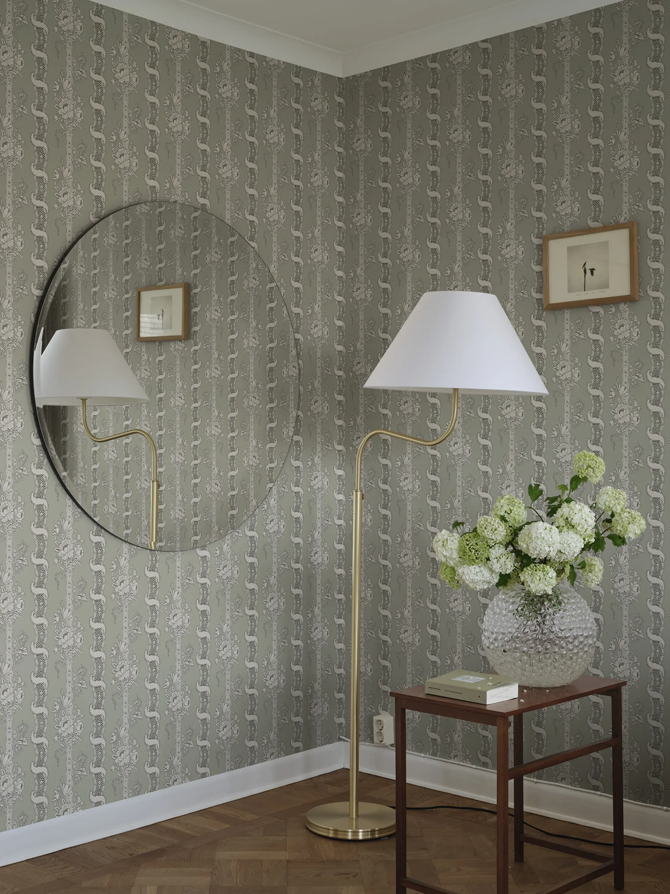 Sandberg Alexandra in Sage Green wallpaper (S10249)