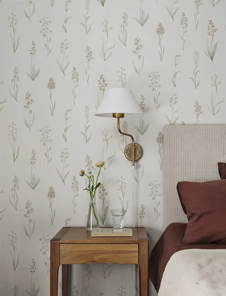 Sandberg Alma in Blush wallpaper (S10334)