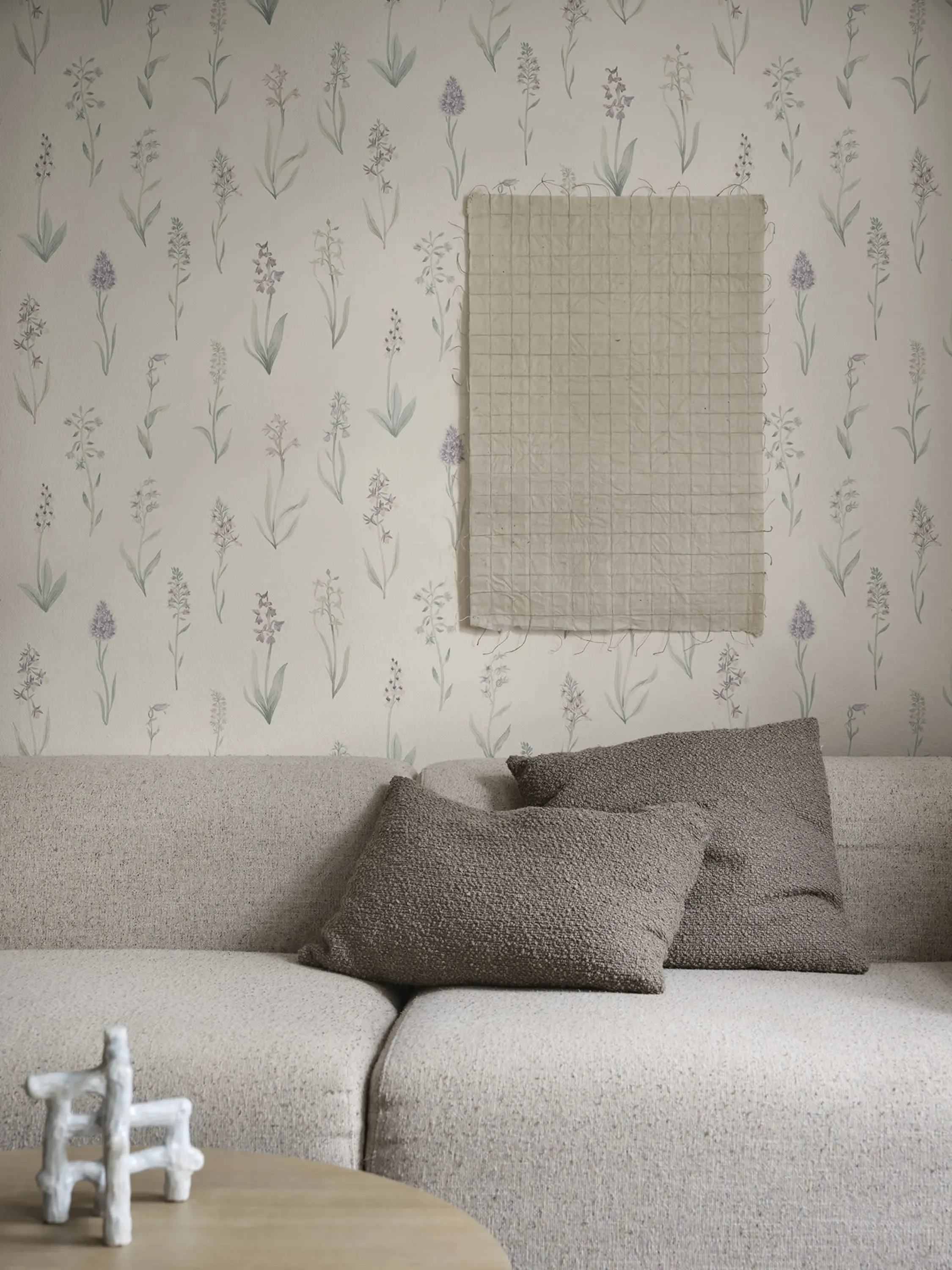 Sandberg Alma in Lilac wallpaper (S10335)
