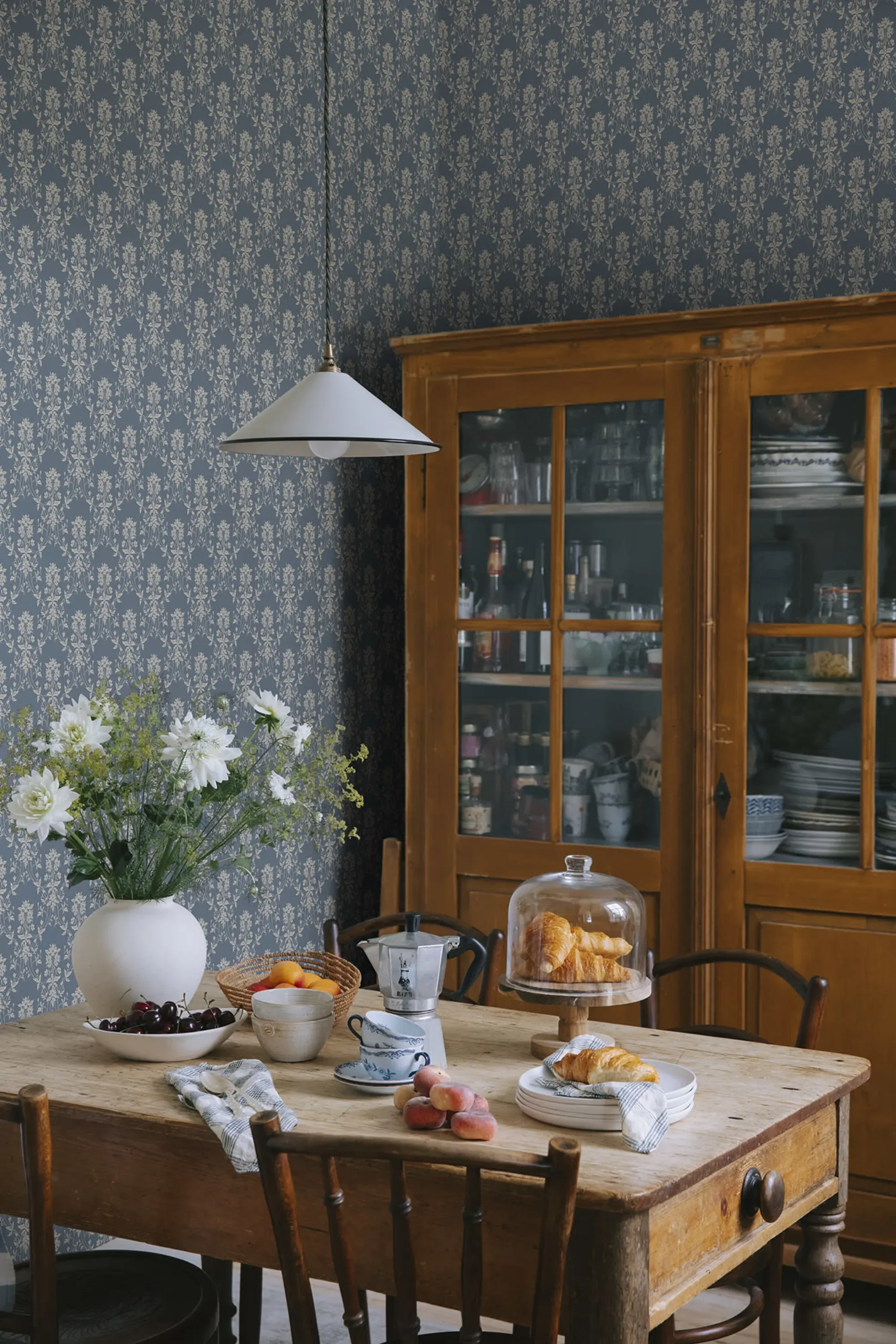 Sandberg Alva in Indigo Blue wallpaper (S10461)