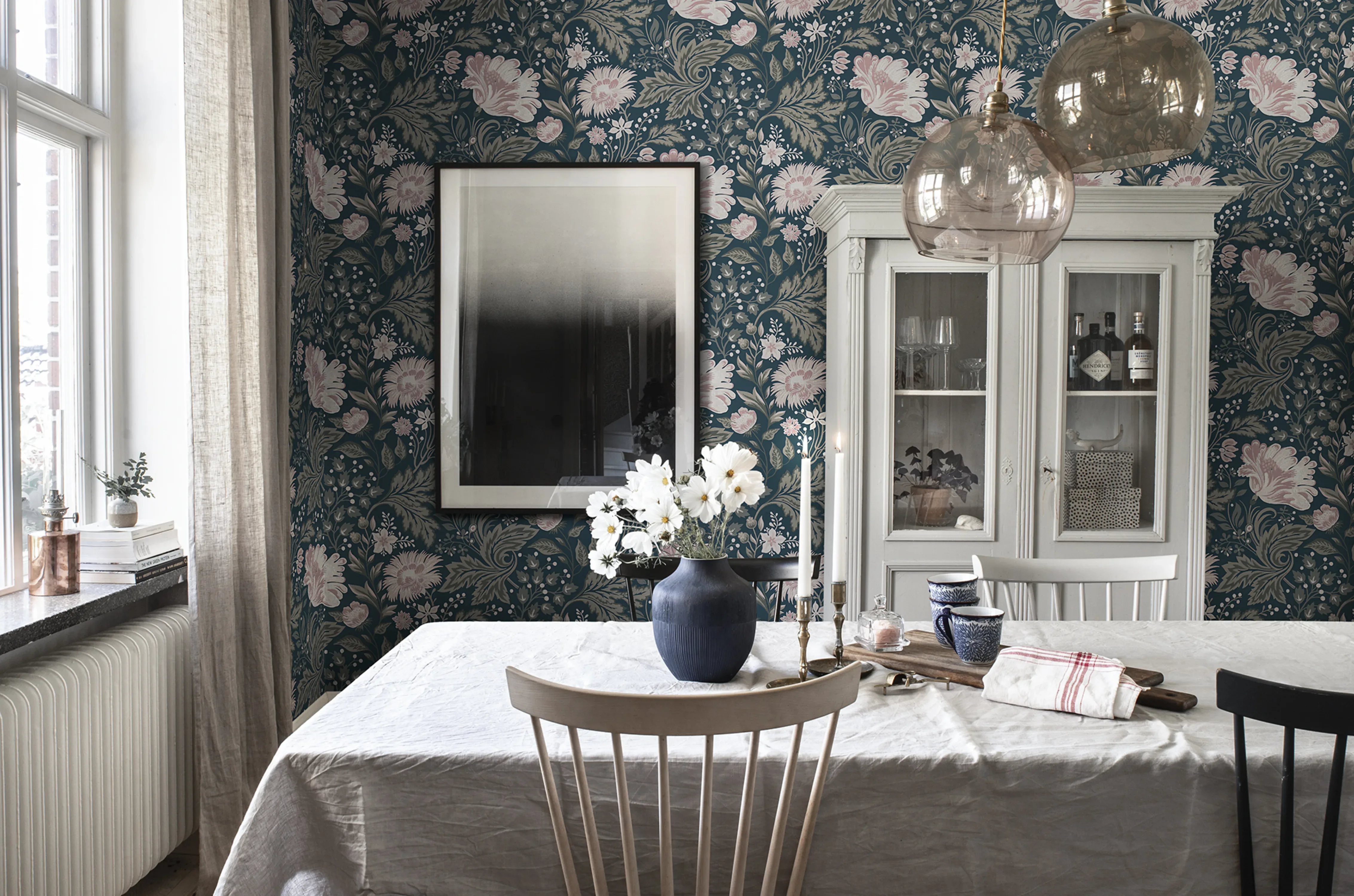 Sandberg Ava in Dark Blue wallpaper (400-96)