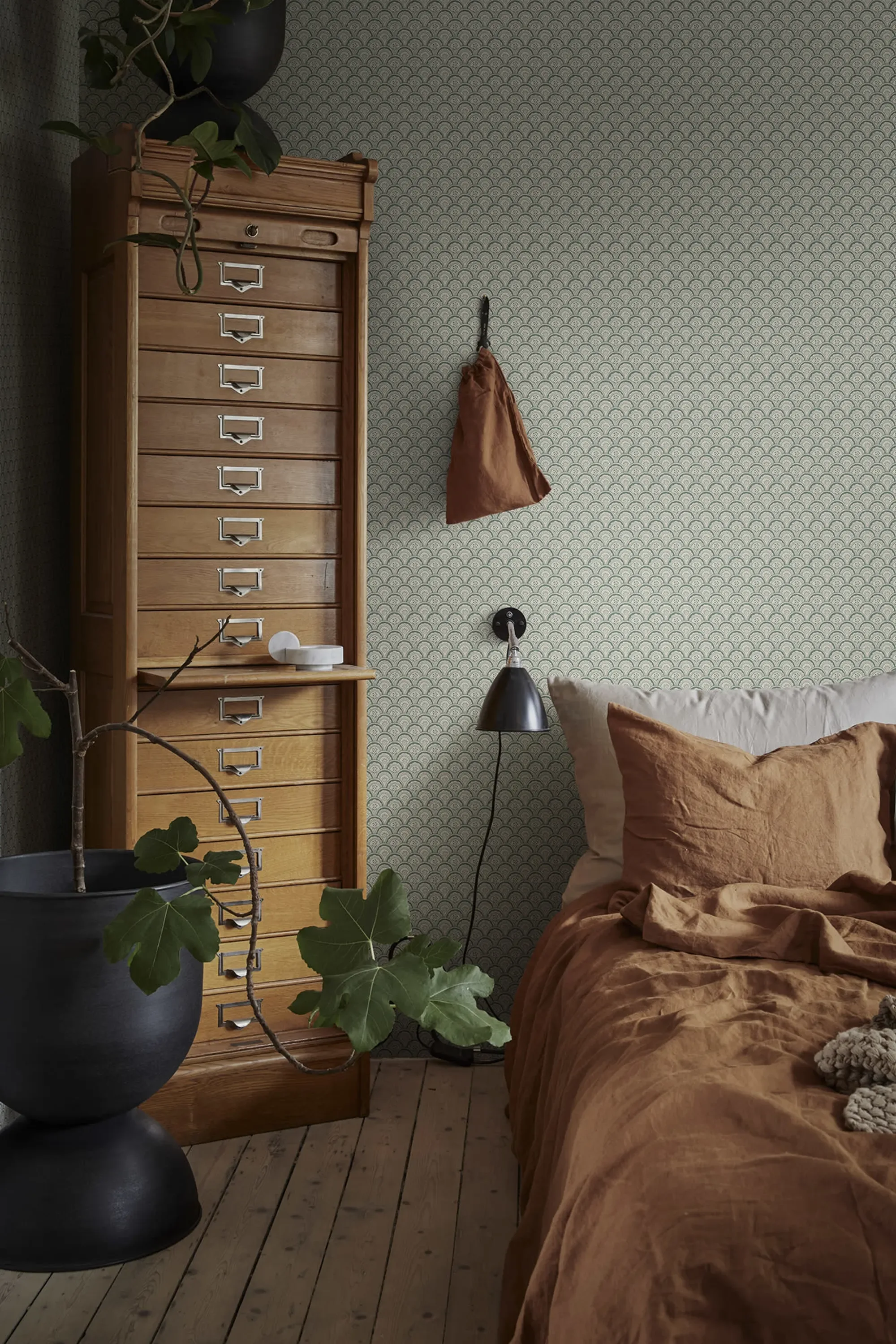 Sandberg Beata in Moss Green wallpaper (S10236)