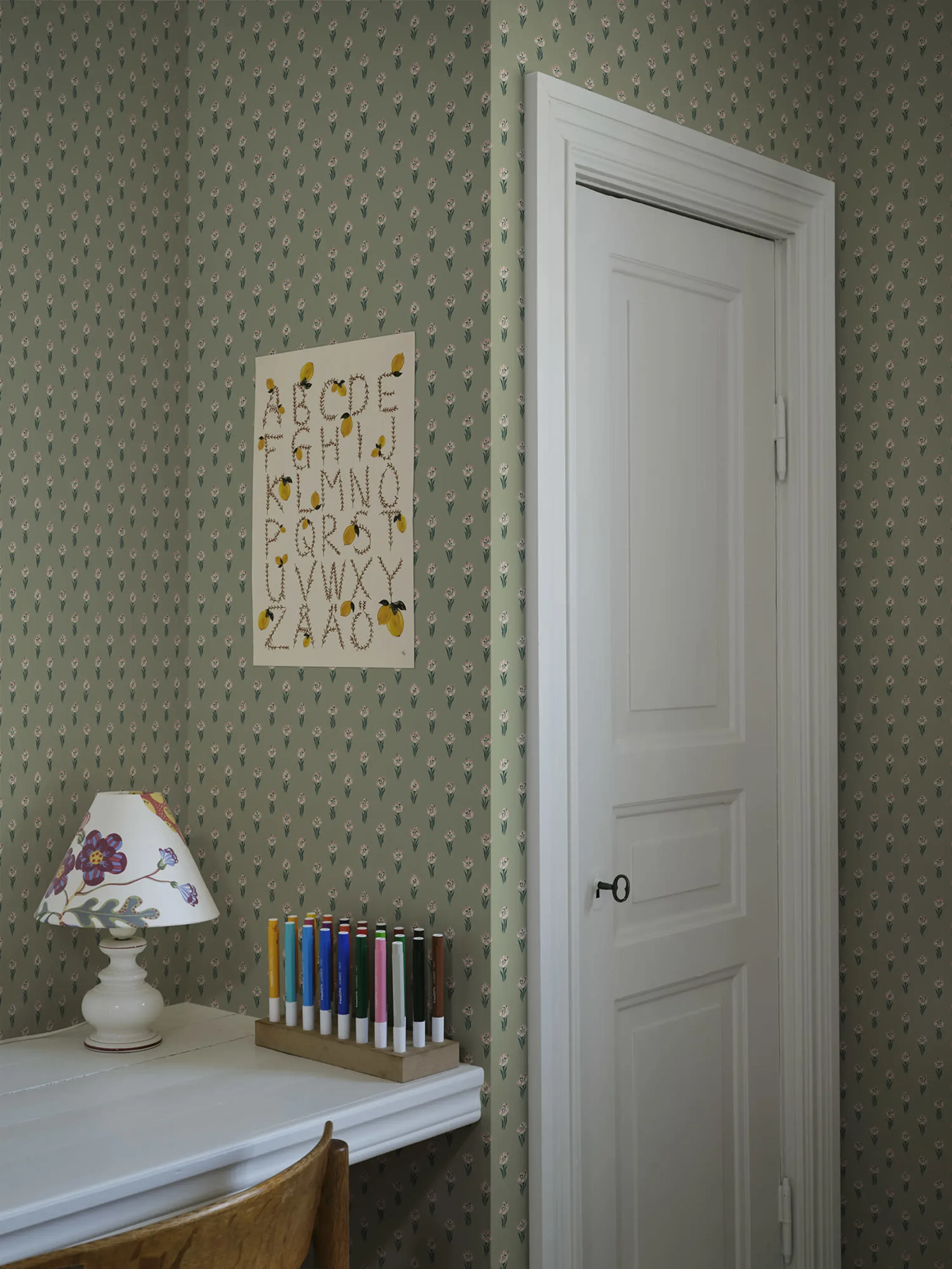 Sandberg Betty in Green wallpaper (S10374)