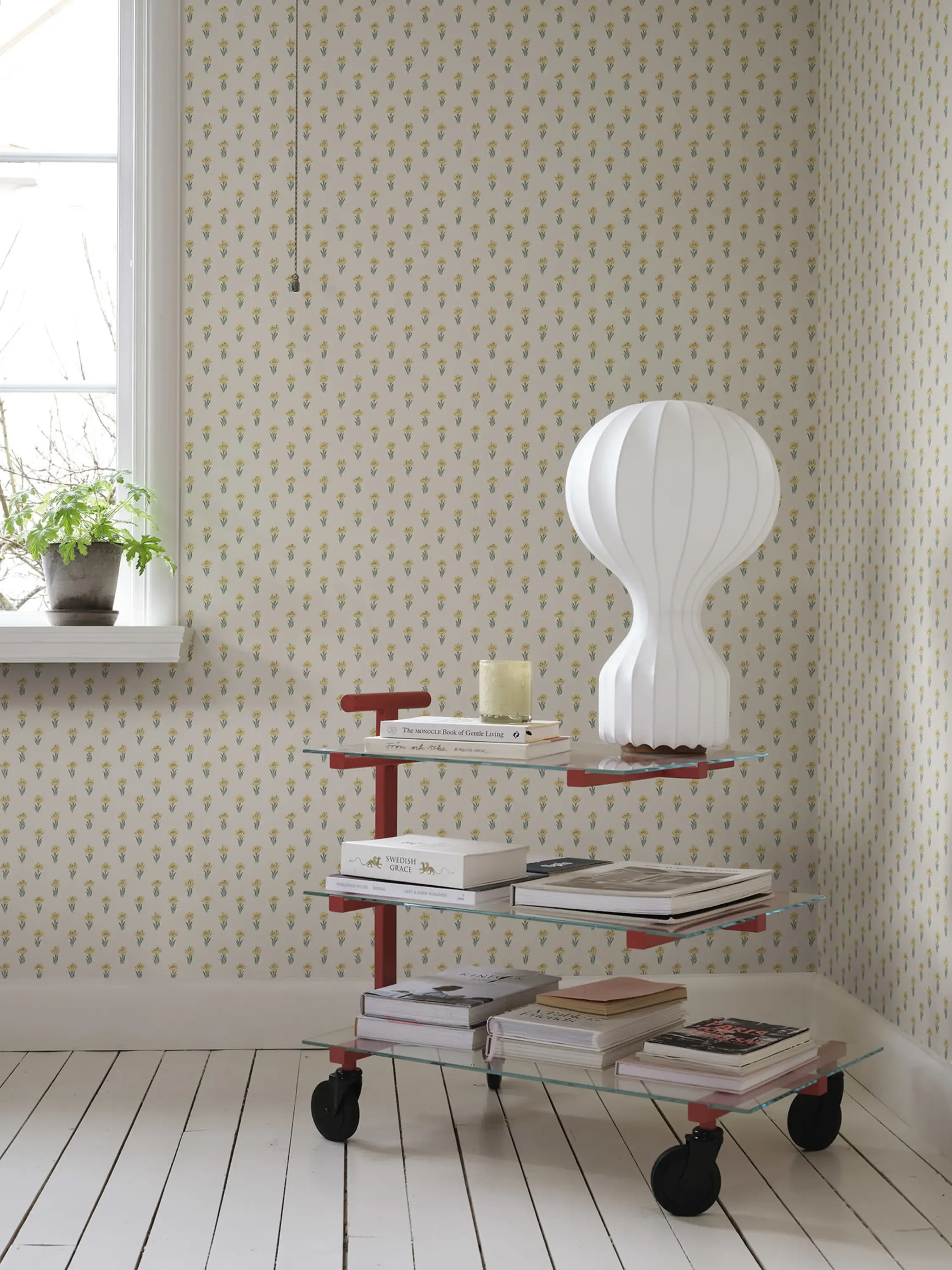 Sandberg Betty in Yellow wallpaper (S10373)