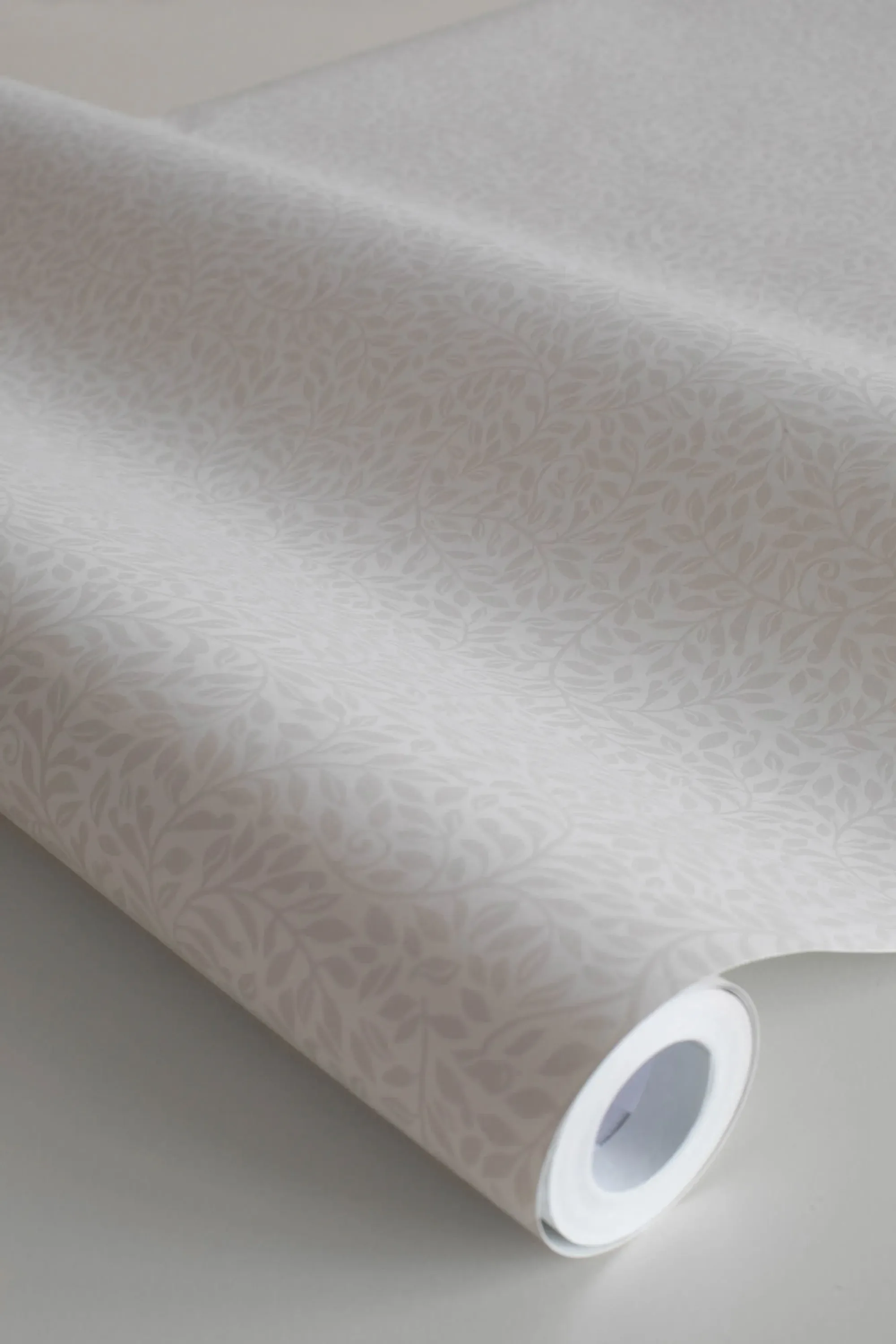 Sandberg Bladverk in Gray wallpaper (S10307)