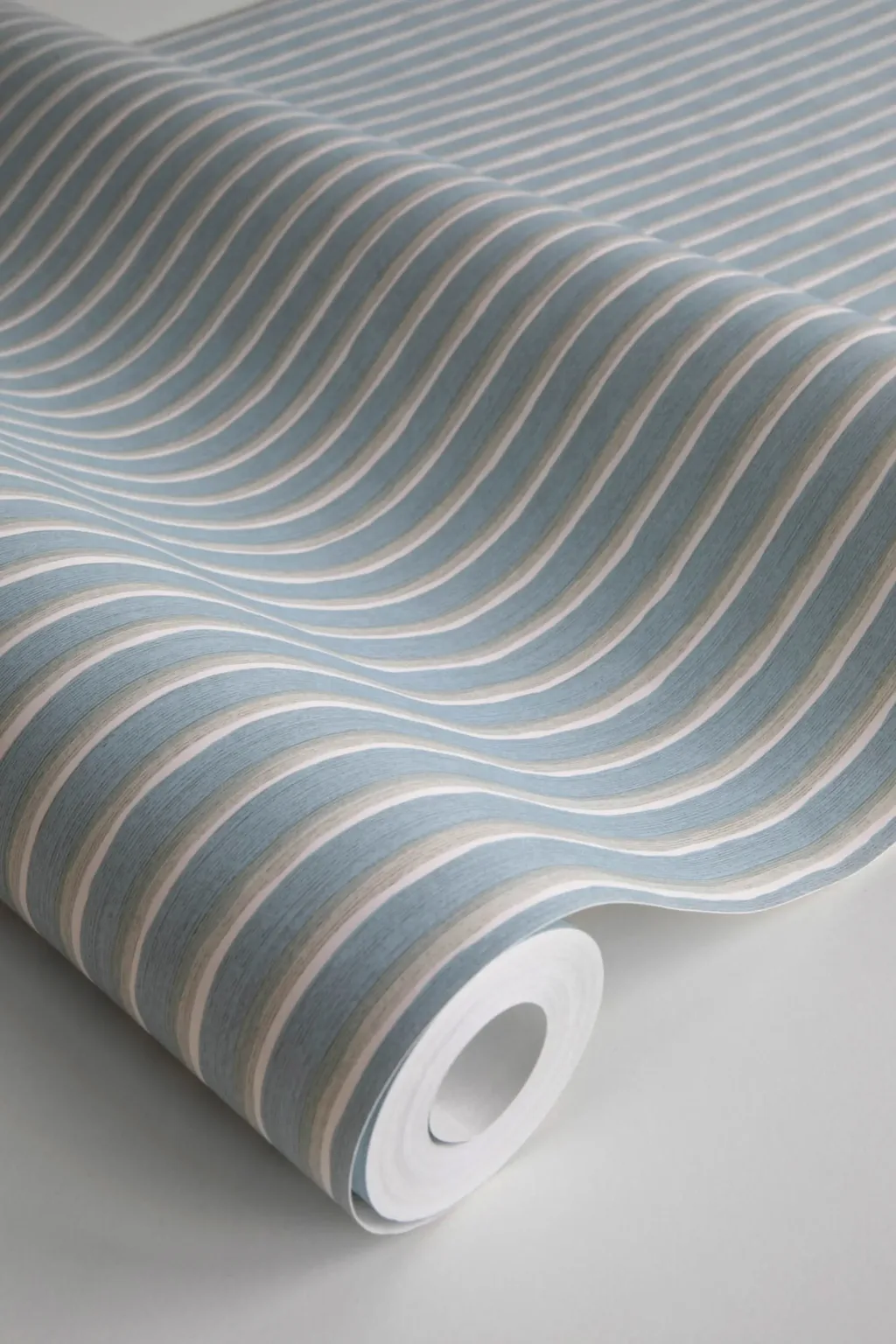 Sandberg Brita in Sky Blue wallpaper (S10143)