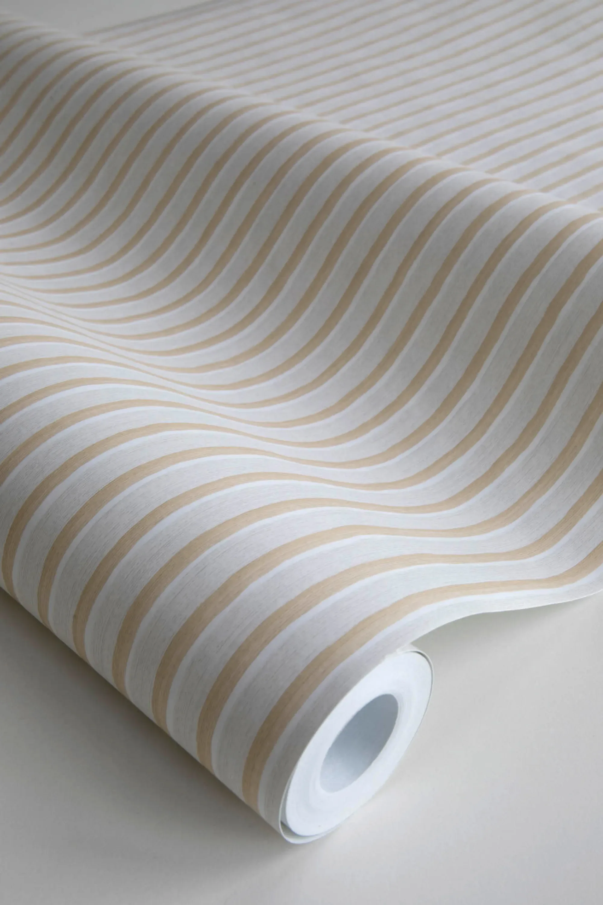 Sandberg Brita in Sunflower wallpaper (S10141)