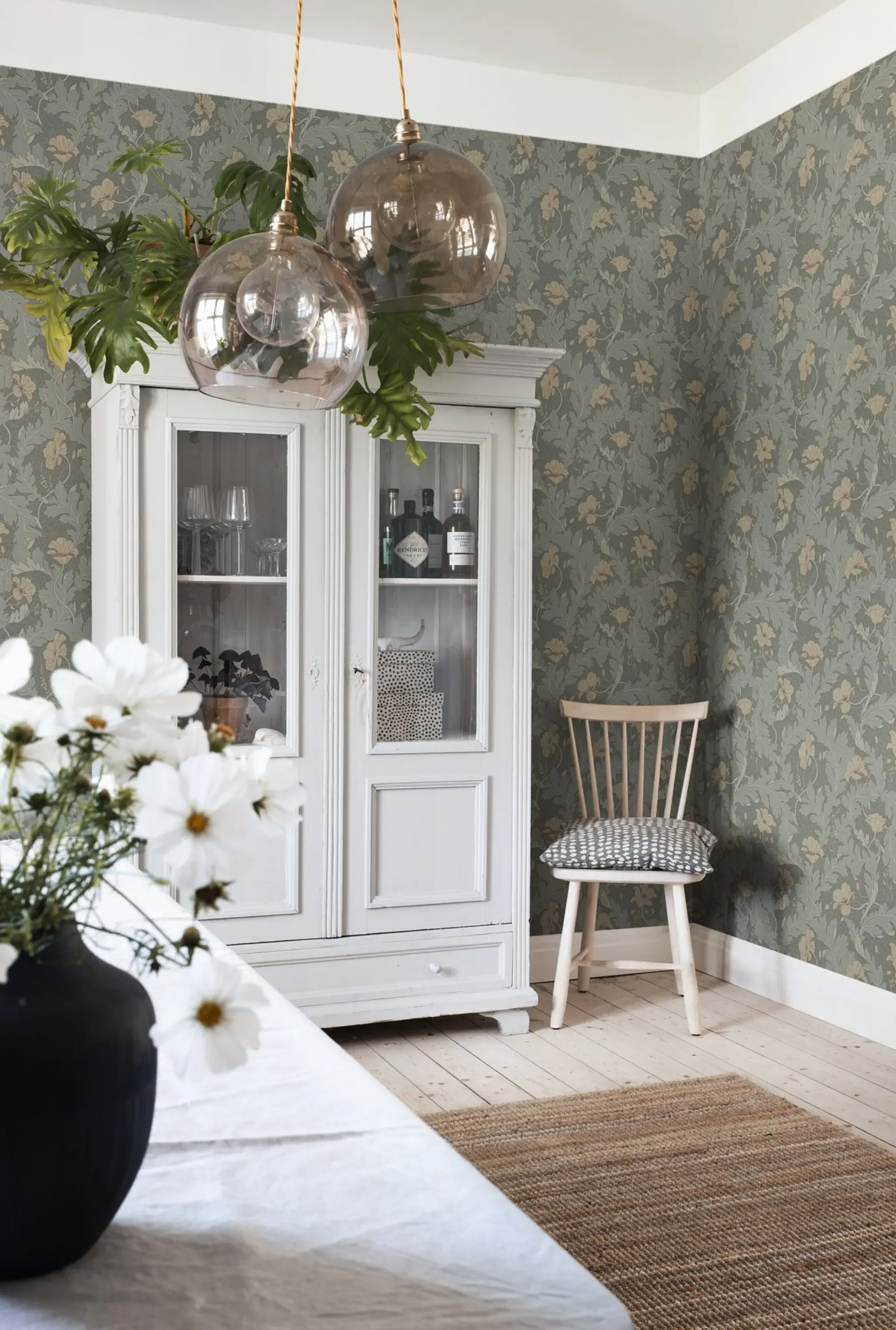 Sandberg Charlotta in Forest Green wallpaper (830-78)