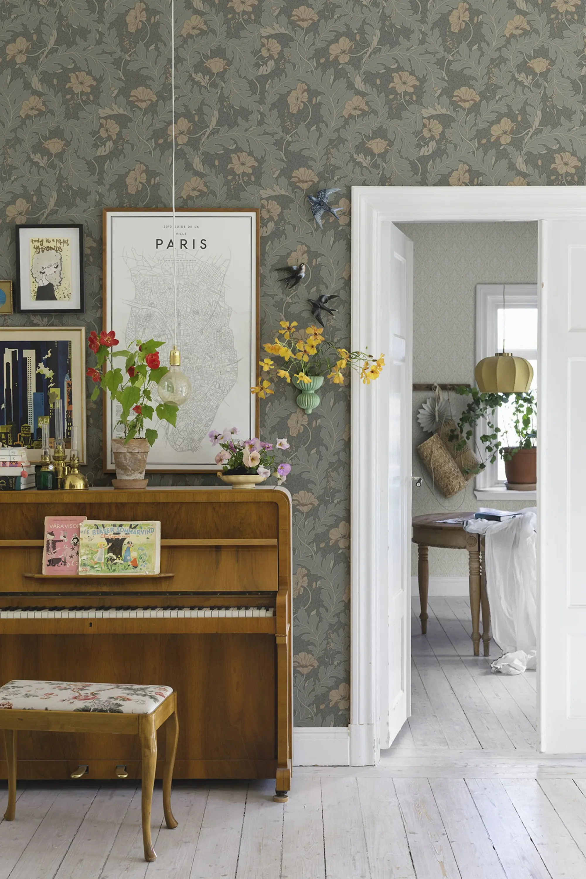 Sandberg Charlotta in Forest Green wallpaper (830-78)