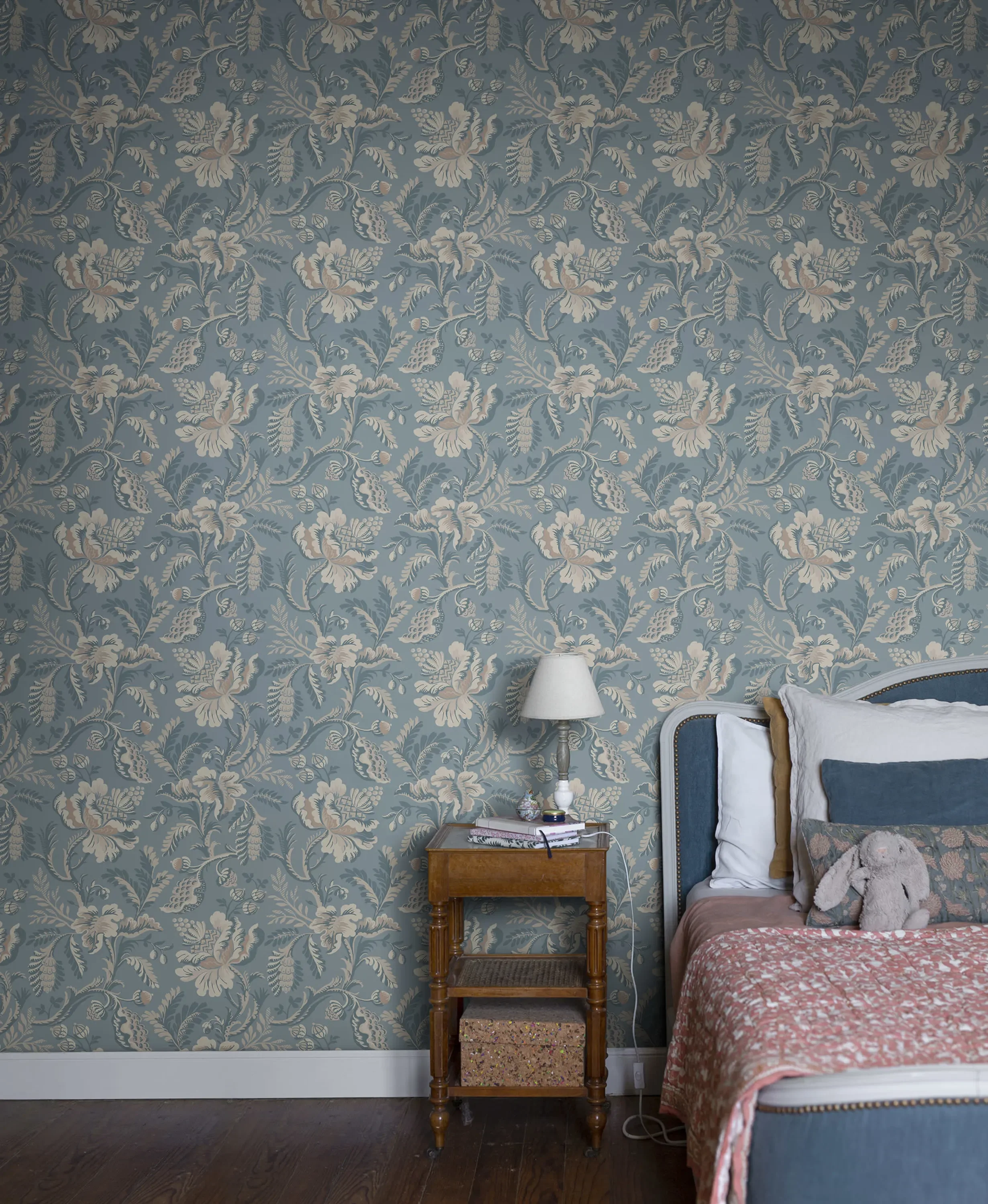 Sandberg Daphne in Misty Blue wallpaper (S10239)