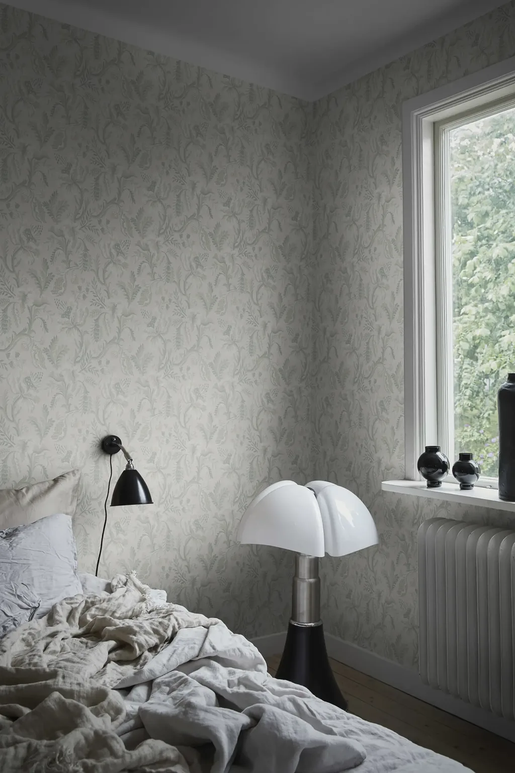 Sandberg Daphne in Pastel wallpaper (S10241)