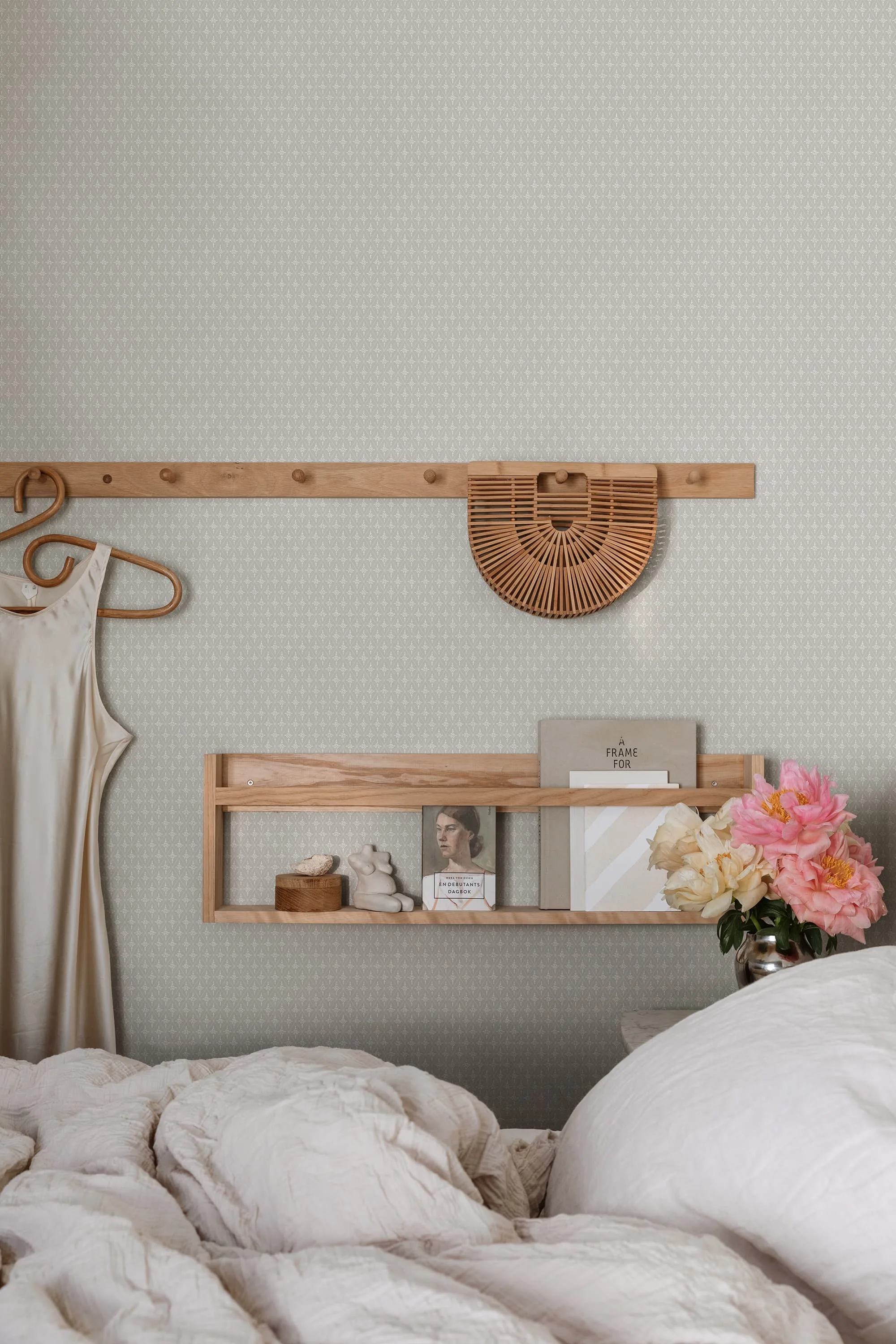 Sandberg Einar in Gray wallpaper (702-31)
