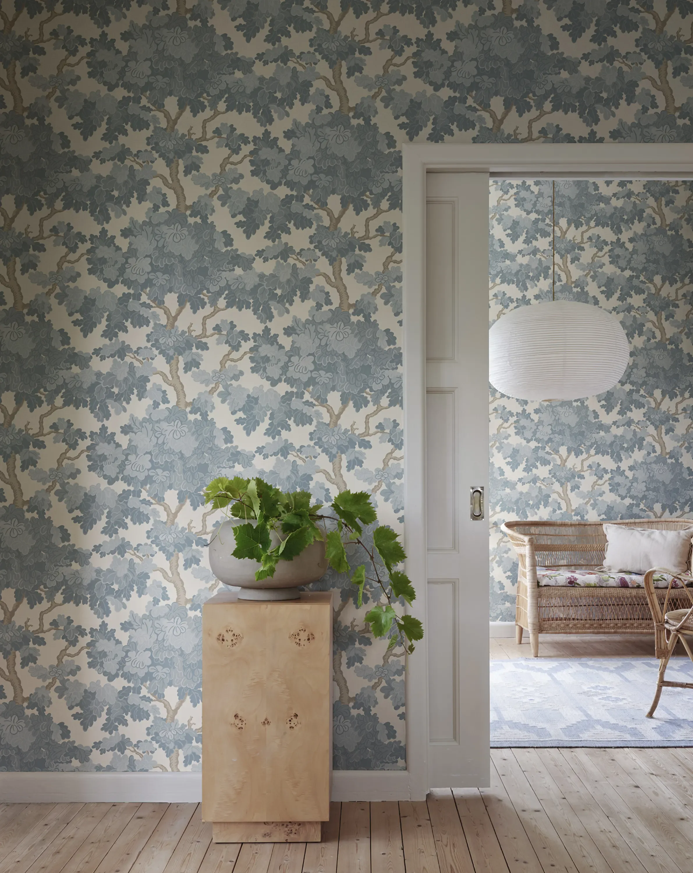 Sandberg Eken in Light Blue wallpaper (S10790)