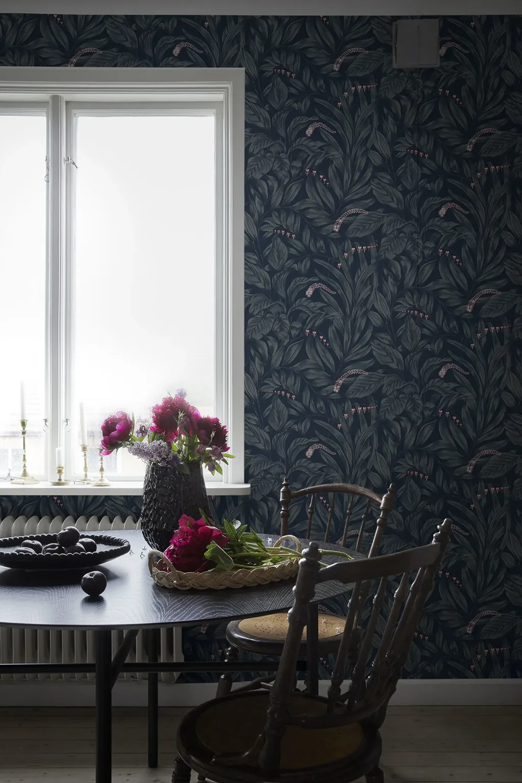 Sandberg Elin in Midnight Blue wallpaper (837-96)
