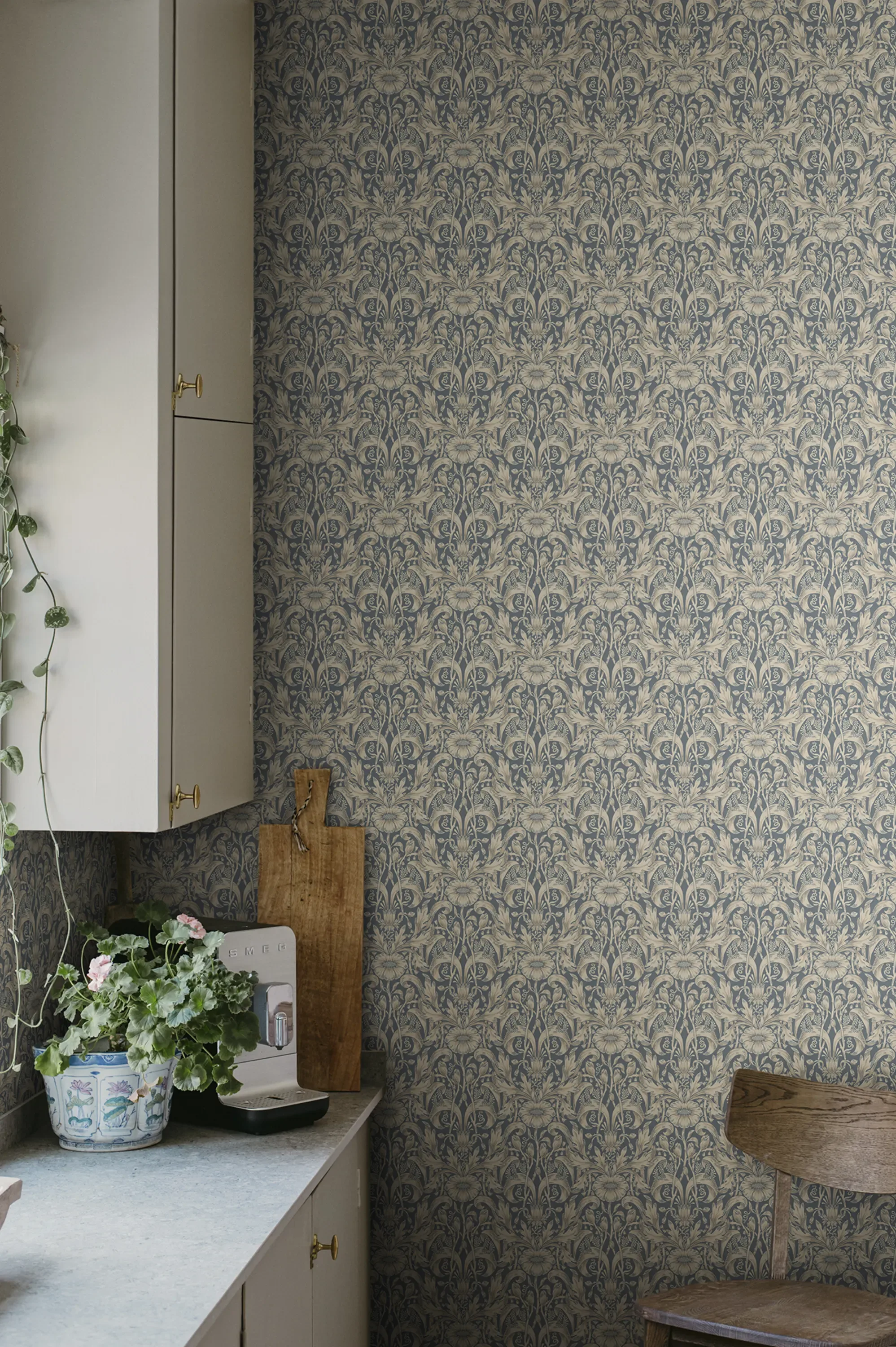 Sandberg Emil in Indigo Blue wallpaper (S10571)