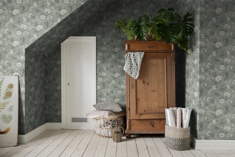 Sandberg Emilie in Garden Green wallpaper (832-38)
