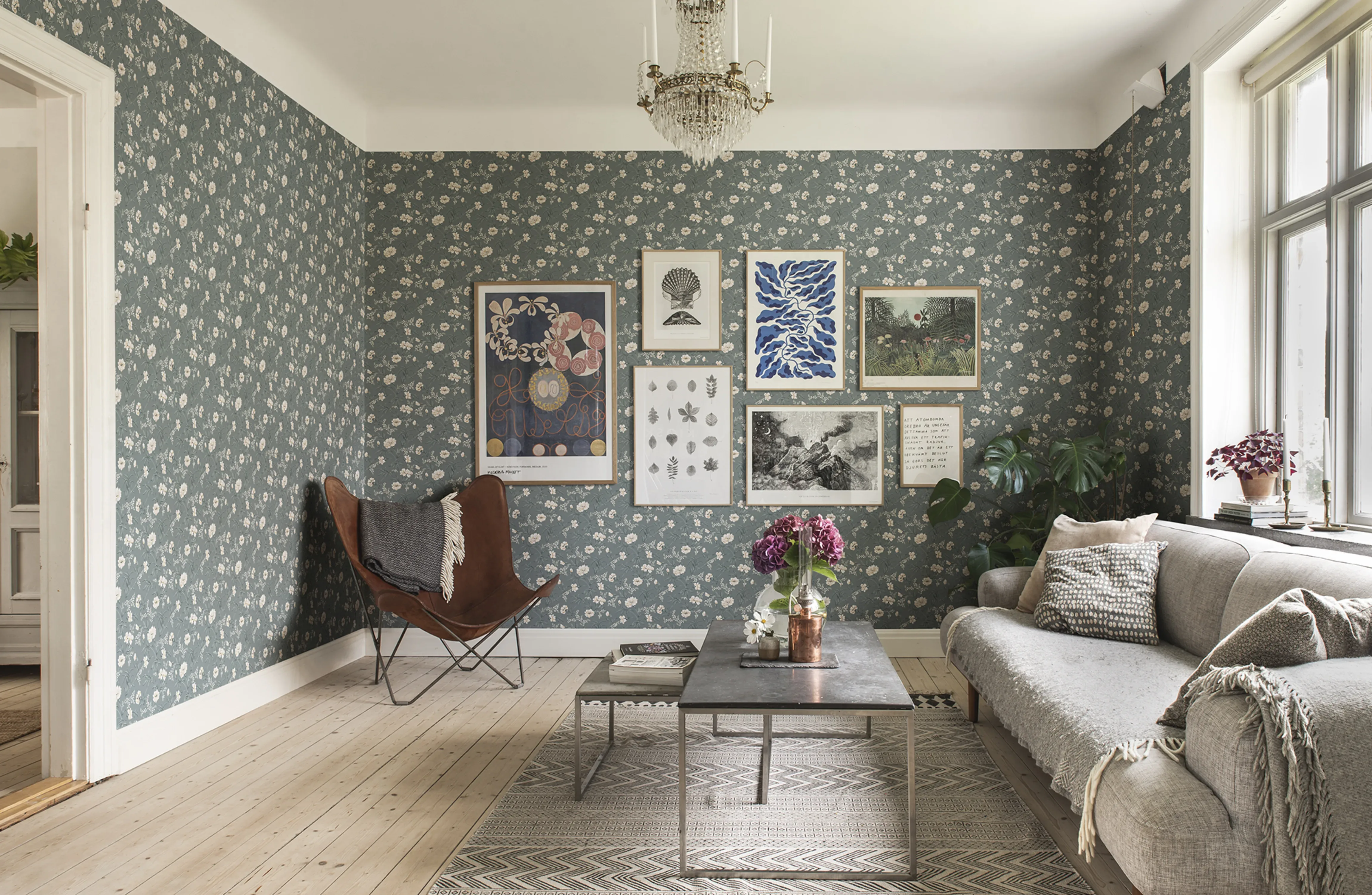 Sandberg Emilie in Petrol wallpaper (832-77)