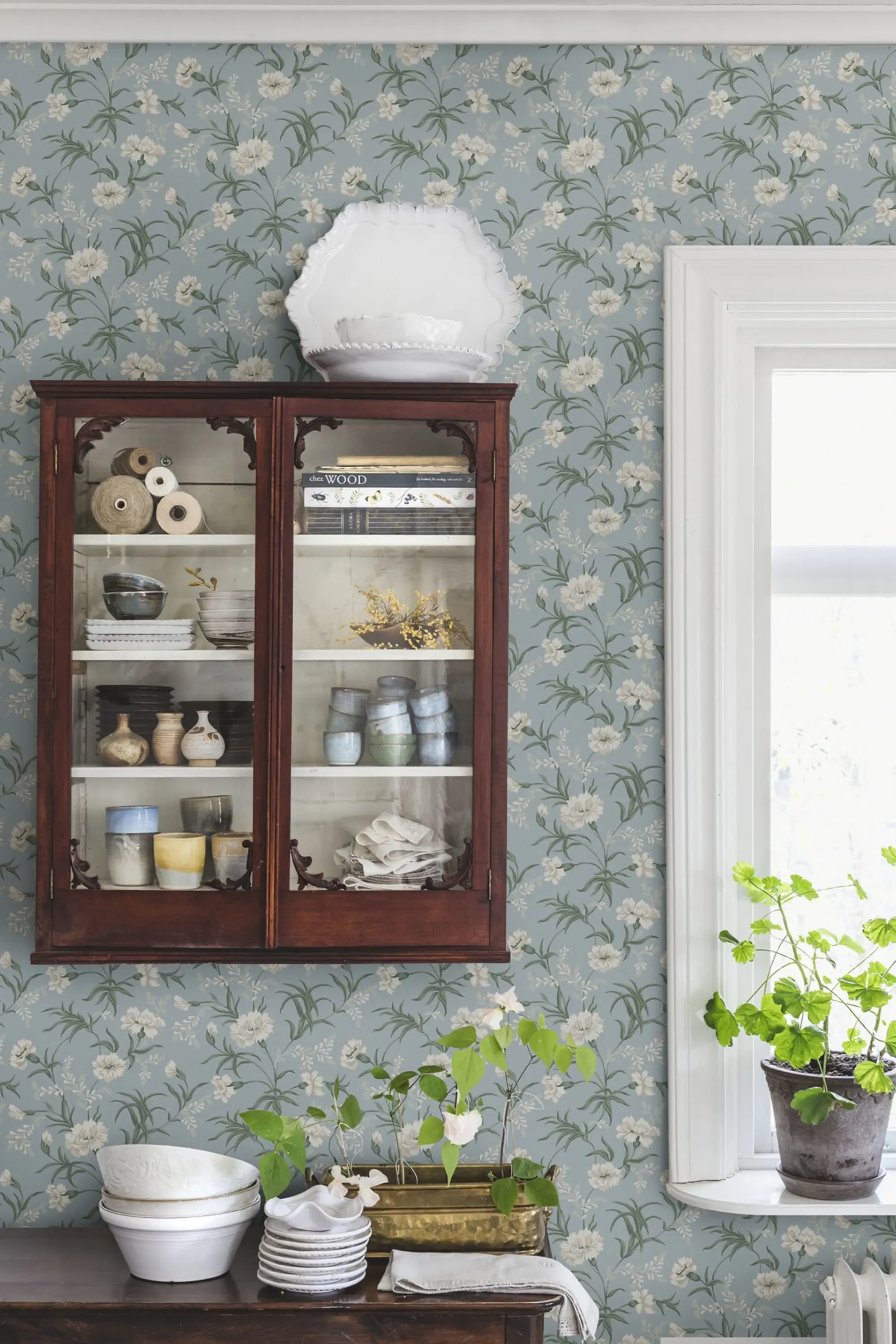 Sandberg Emilie in Sky Blue wallpaper (832-37)