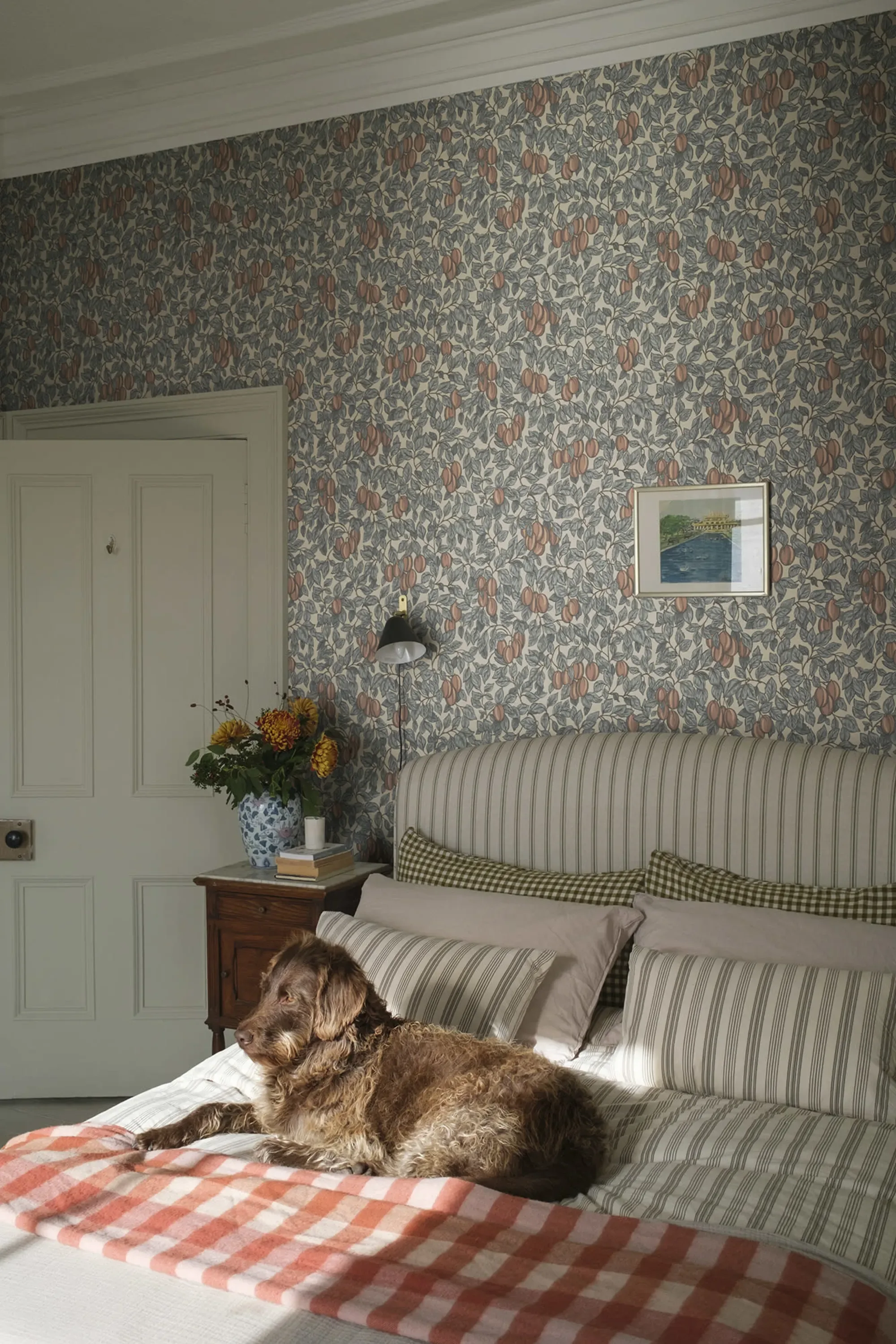 Sandberg Emrik in Blue wallpaper (S10467)